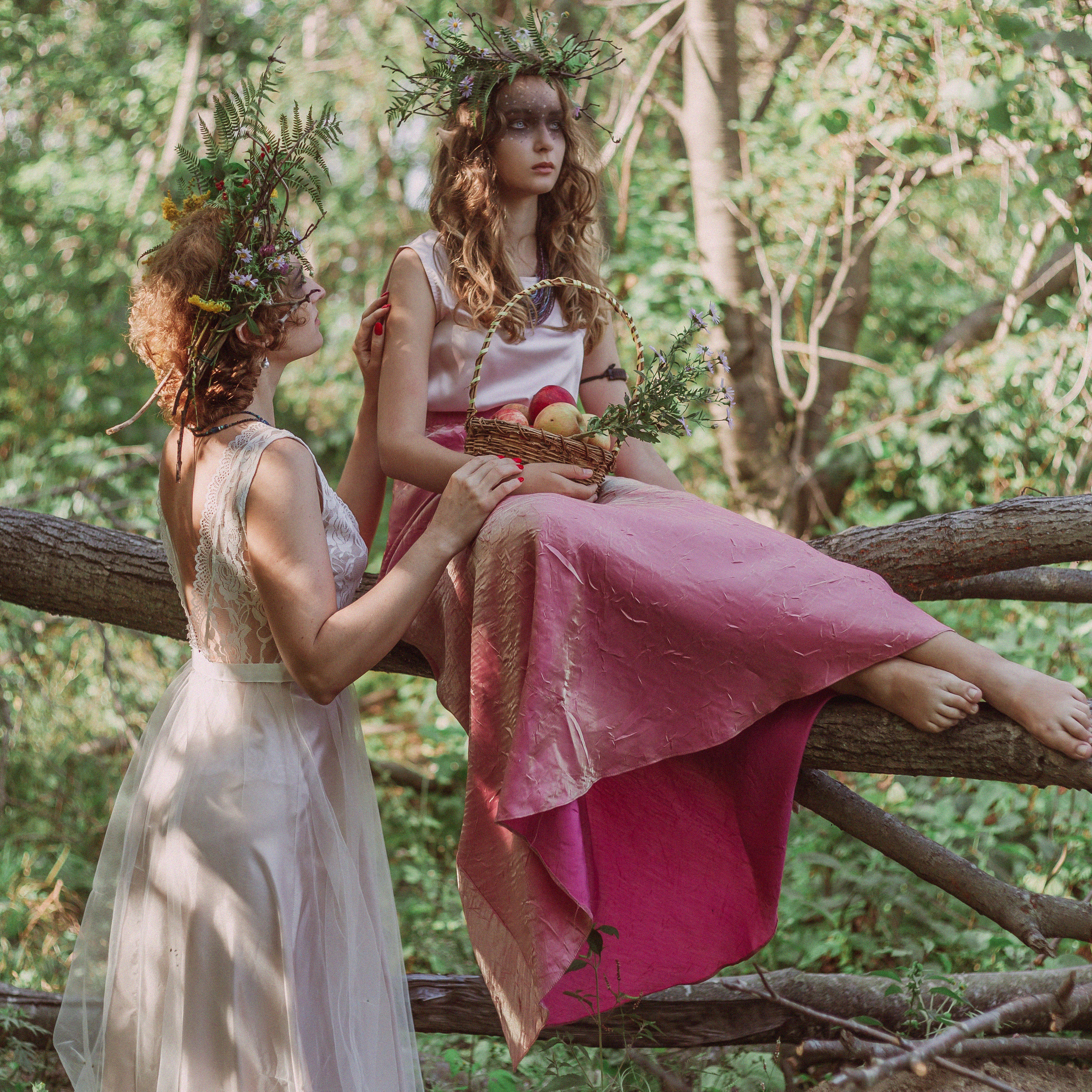 Лесные нимфы Лиля и Софи