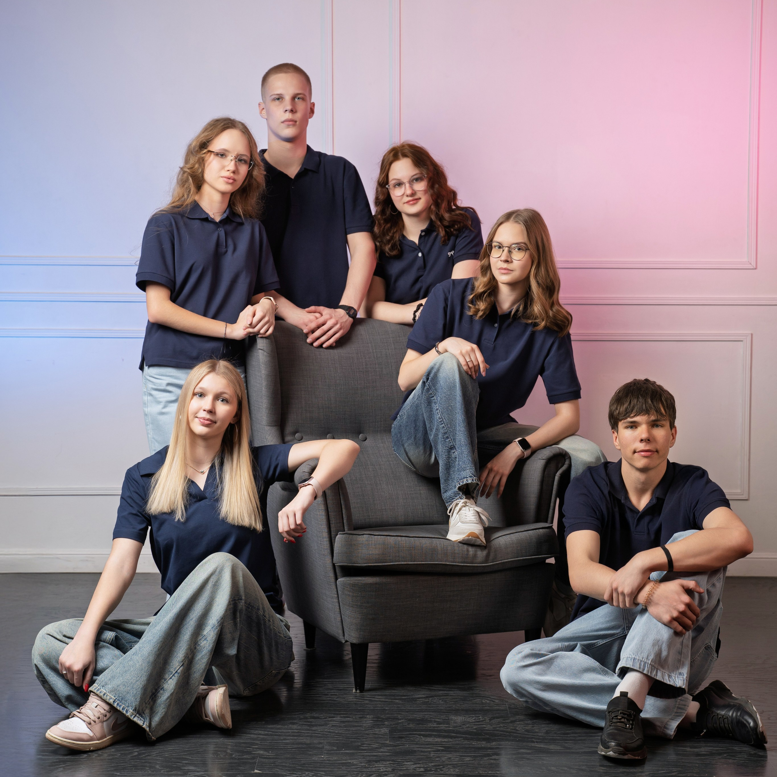 AlbomKras -выпускные альбомы Красноярска с авторским дизайном и качественной фотосъемкой! ⭐⭐⭐⭐⭐ 5.0