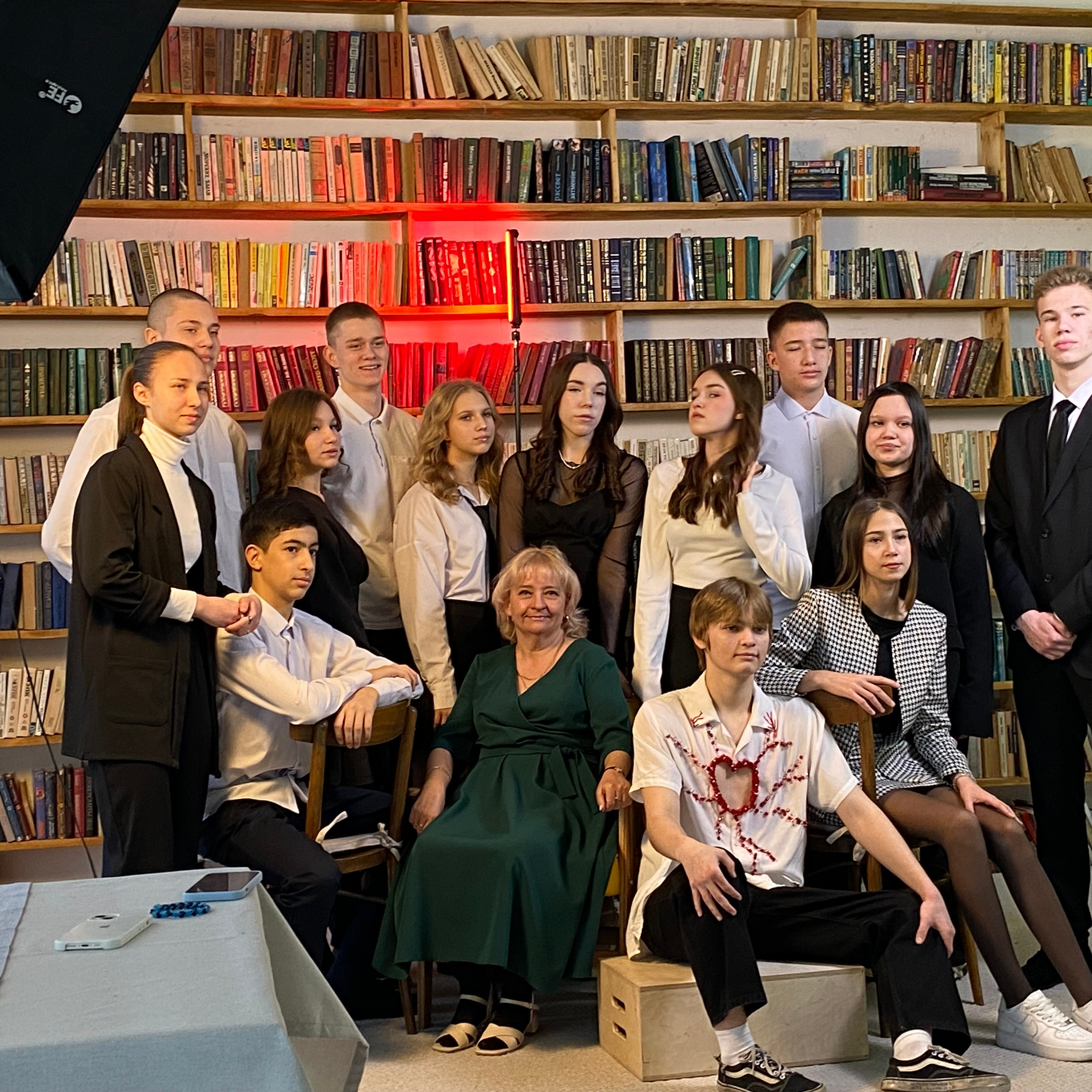 Отзывы о выпускных альбомах от AlbomKras в Красноярске 📜. AlbomKras -выпускные альбомы Красноярска с авторским дизайном и качественной фотосъемкой! ⭐⭐⭐⭐⭐ 5.0