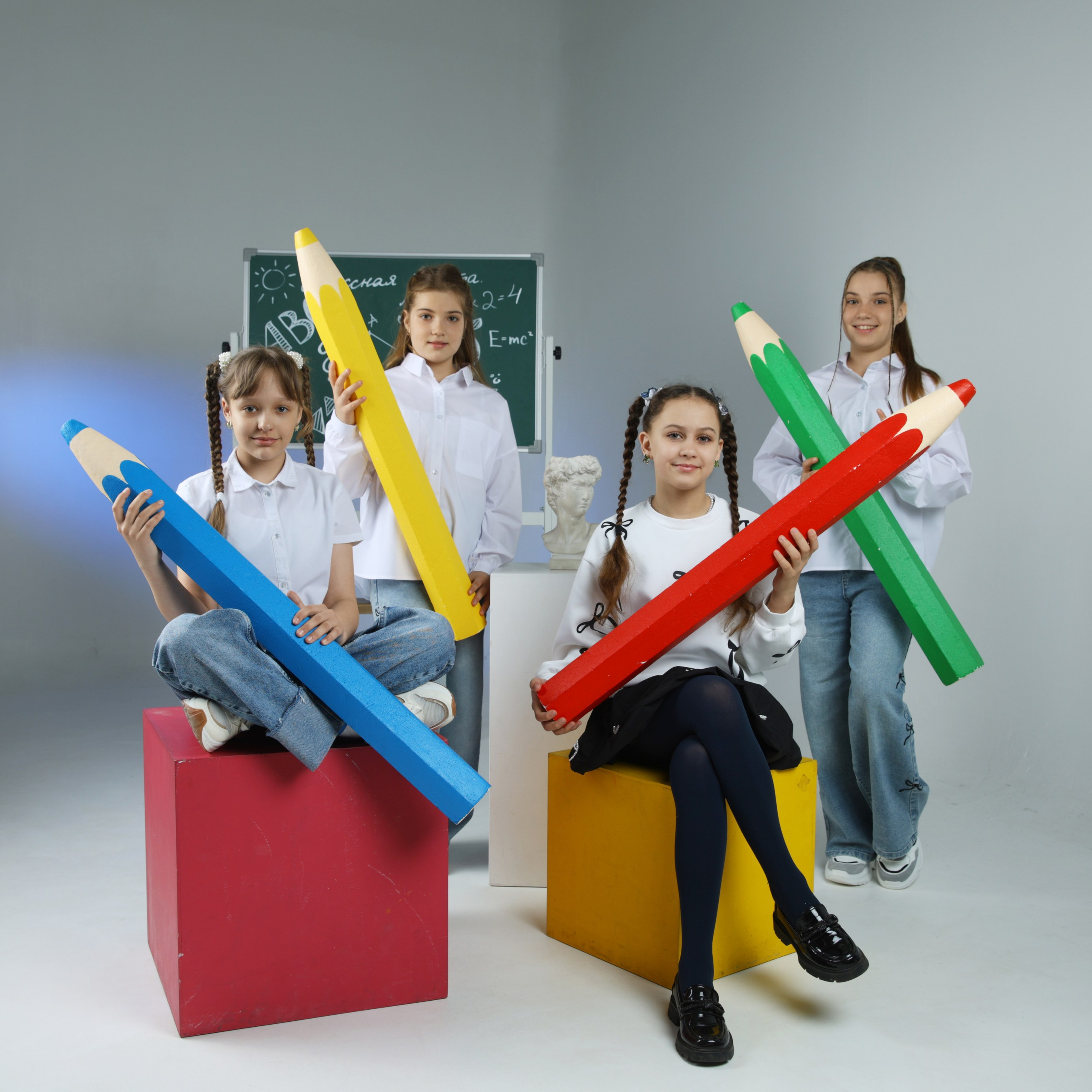 AlbomKras -выпускные альбомы Красноярска с авторским дизайном и качественной фотосъемкой! ⭐⭐⭐⭐⭐ 5.0