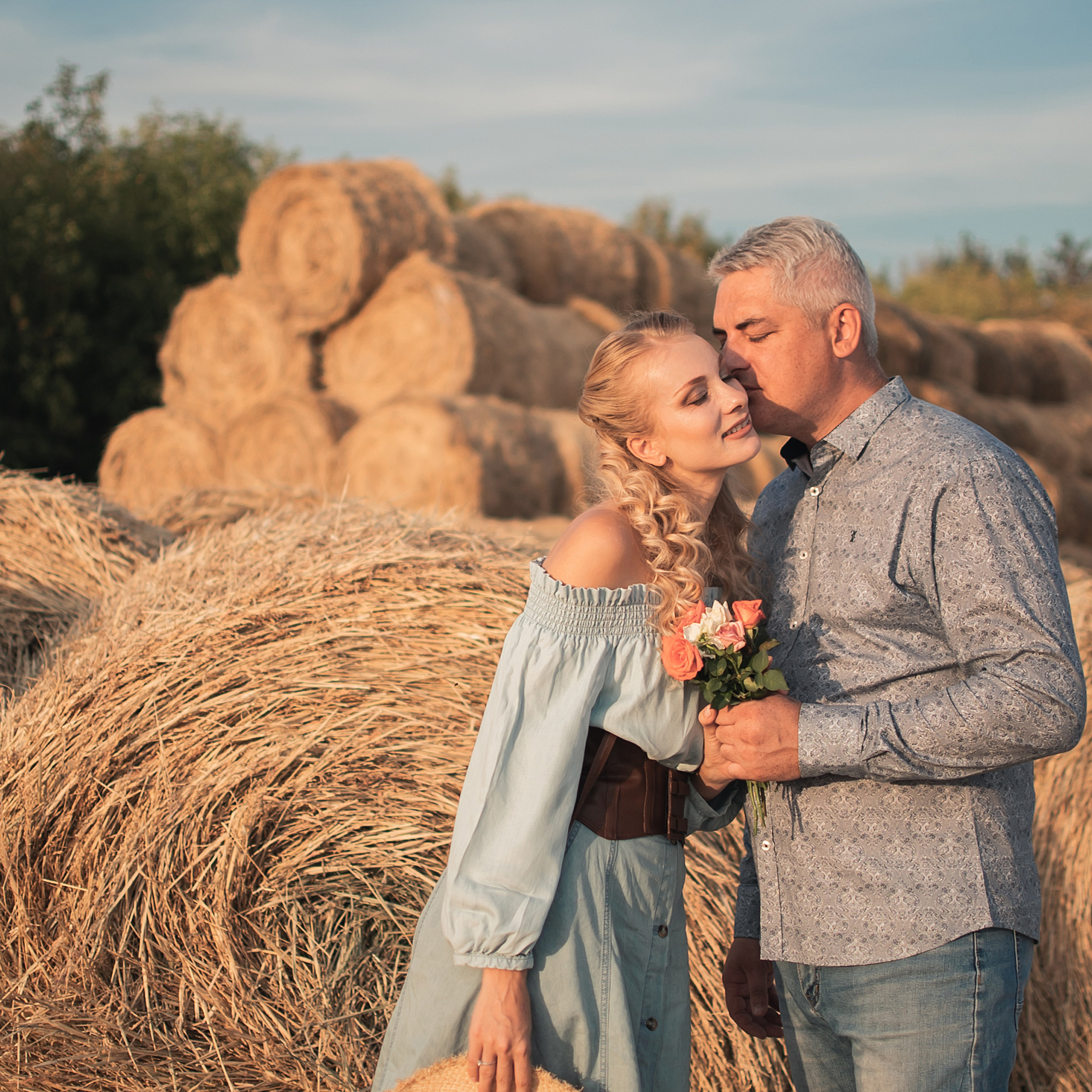 Лавстори Анастасии и Дмитрия в сене