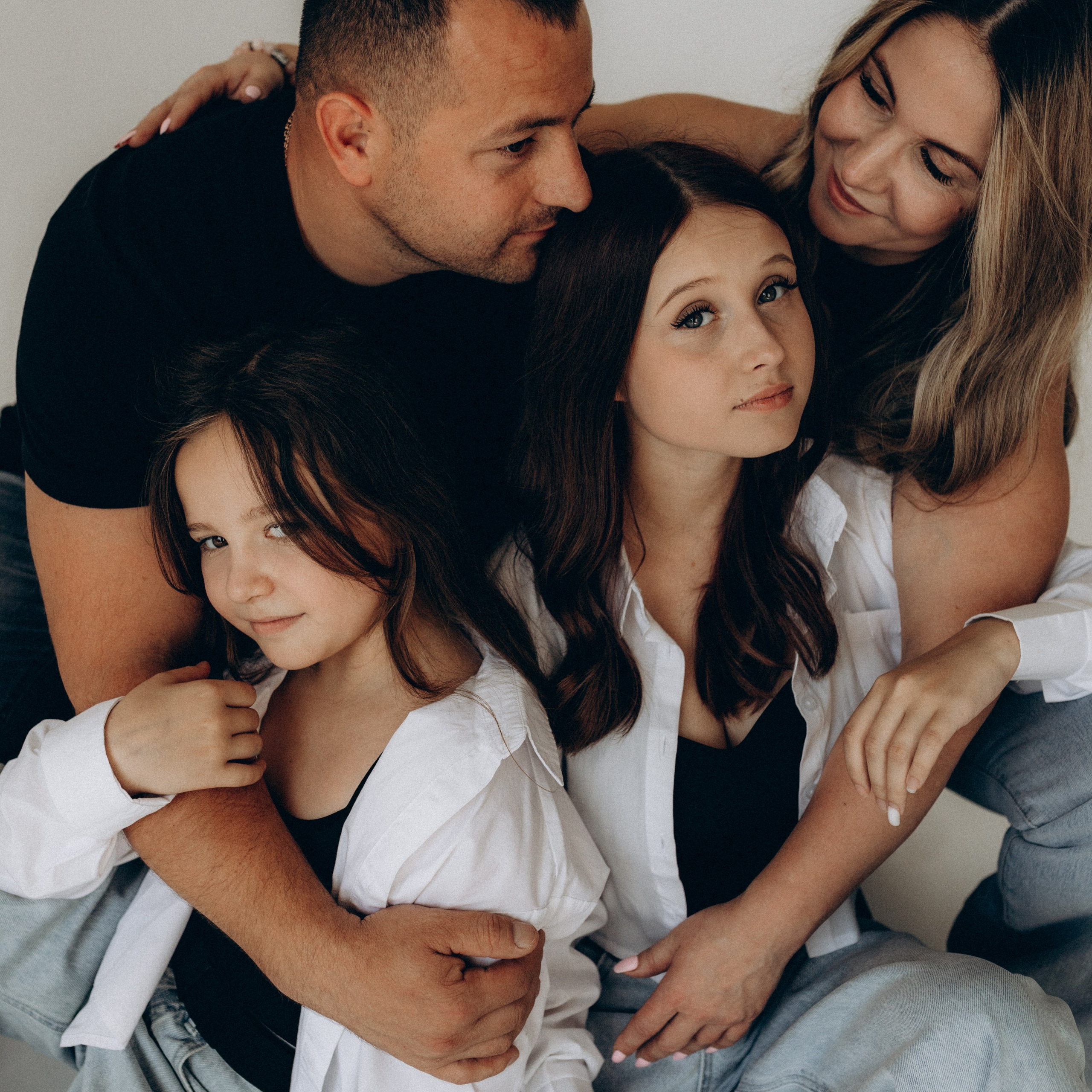 Катя, Юра, Даша, Соня