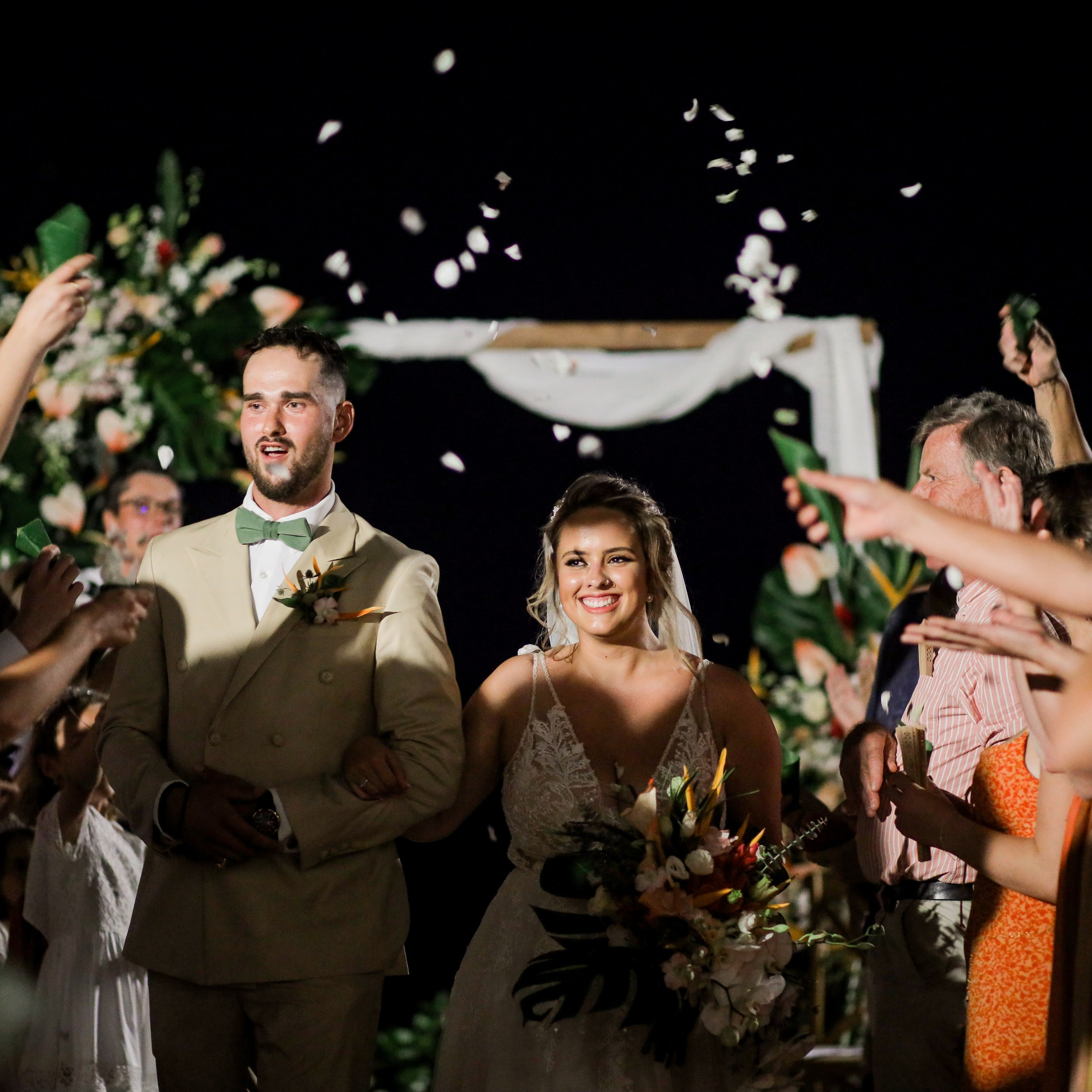 The best reviews about a photo shoot in Thailand. Photographer in Phuket. Photographer Thailand