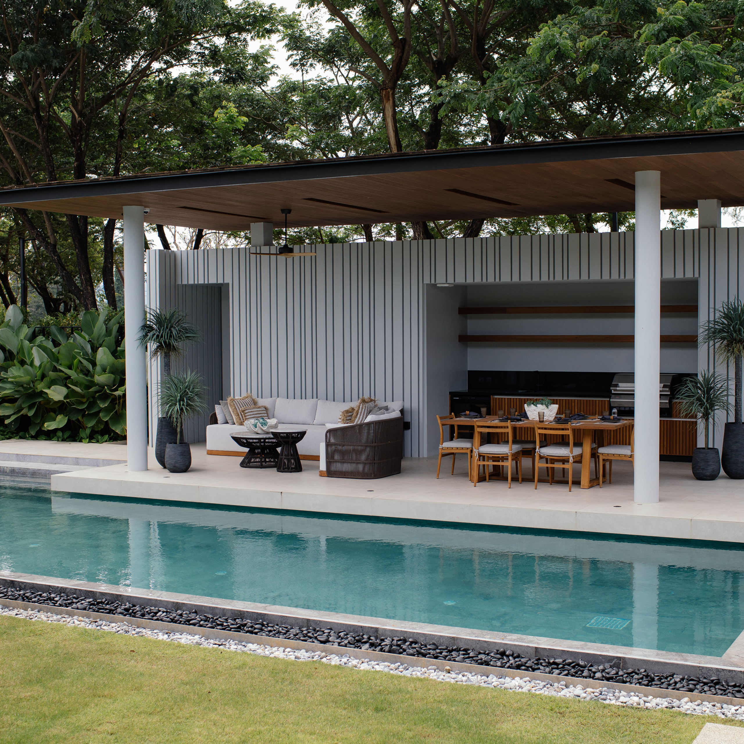 The best reviews about a photo shoot in Thailand. Photographer in Phuket. Photographer Thailand