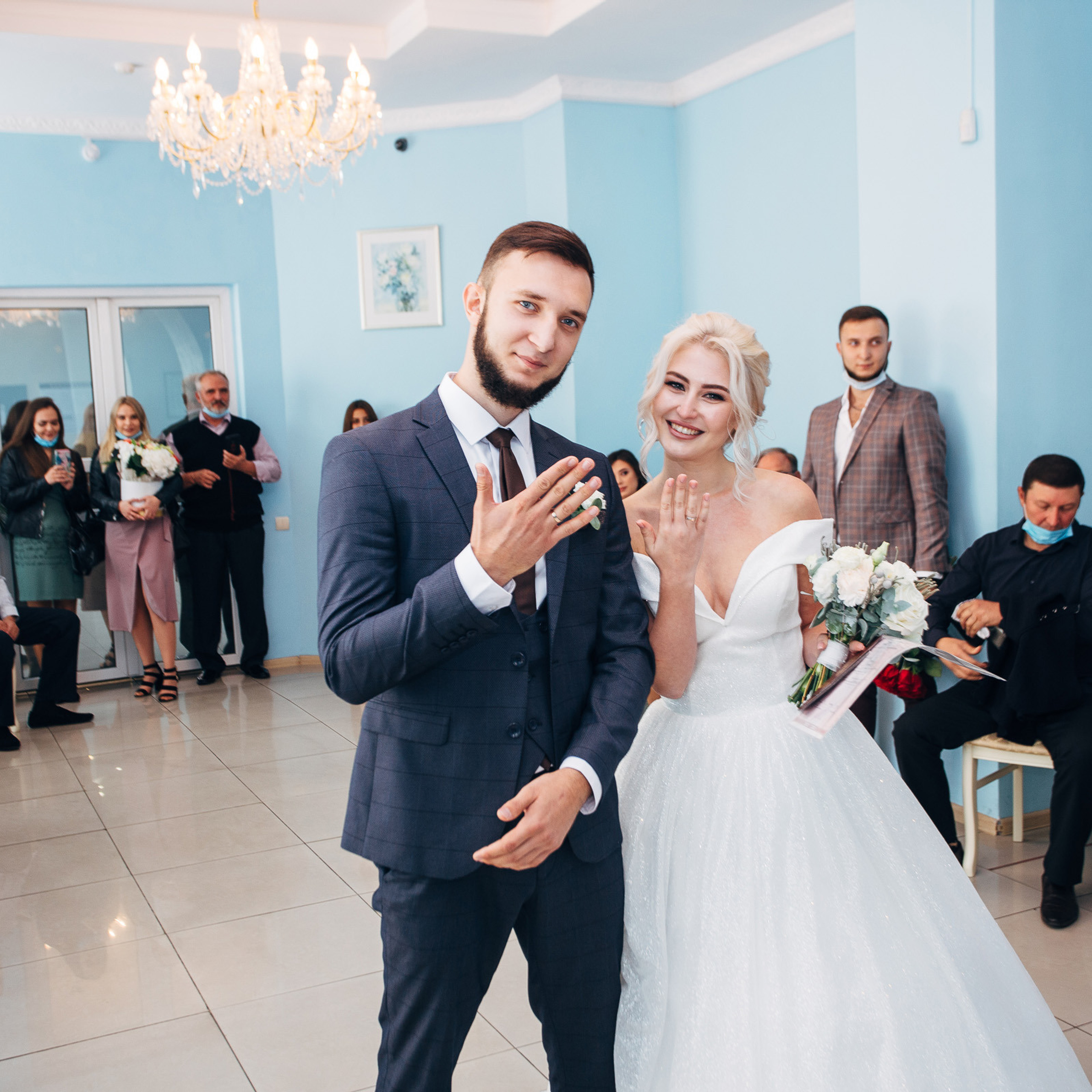 Как стать мужем (женой). Фотопособие