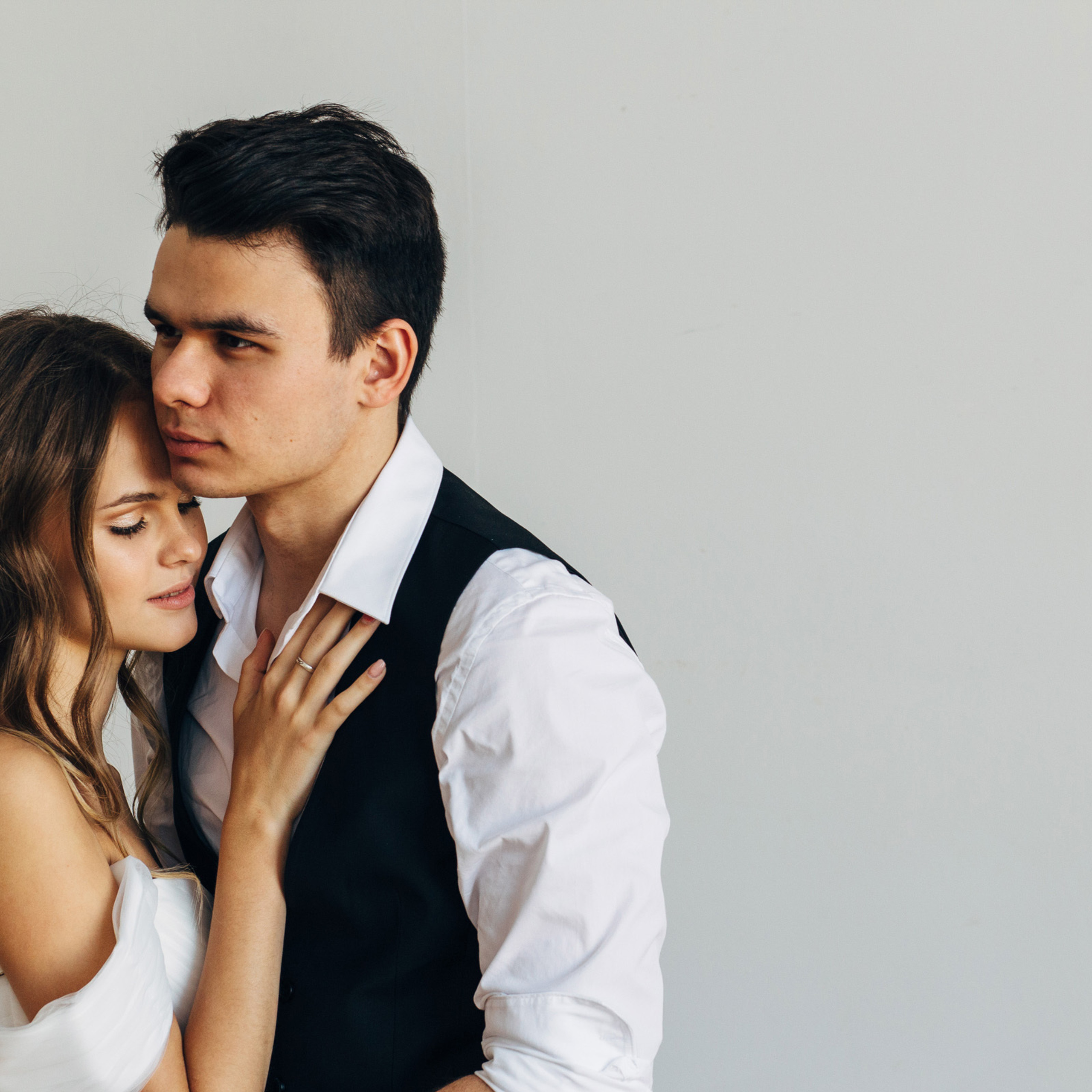 Там где он и она