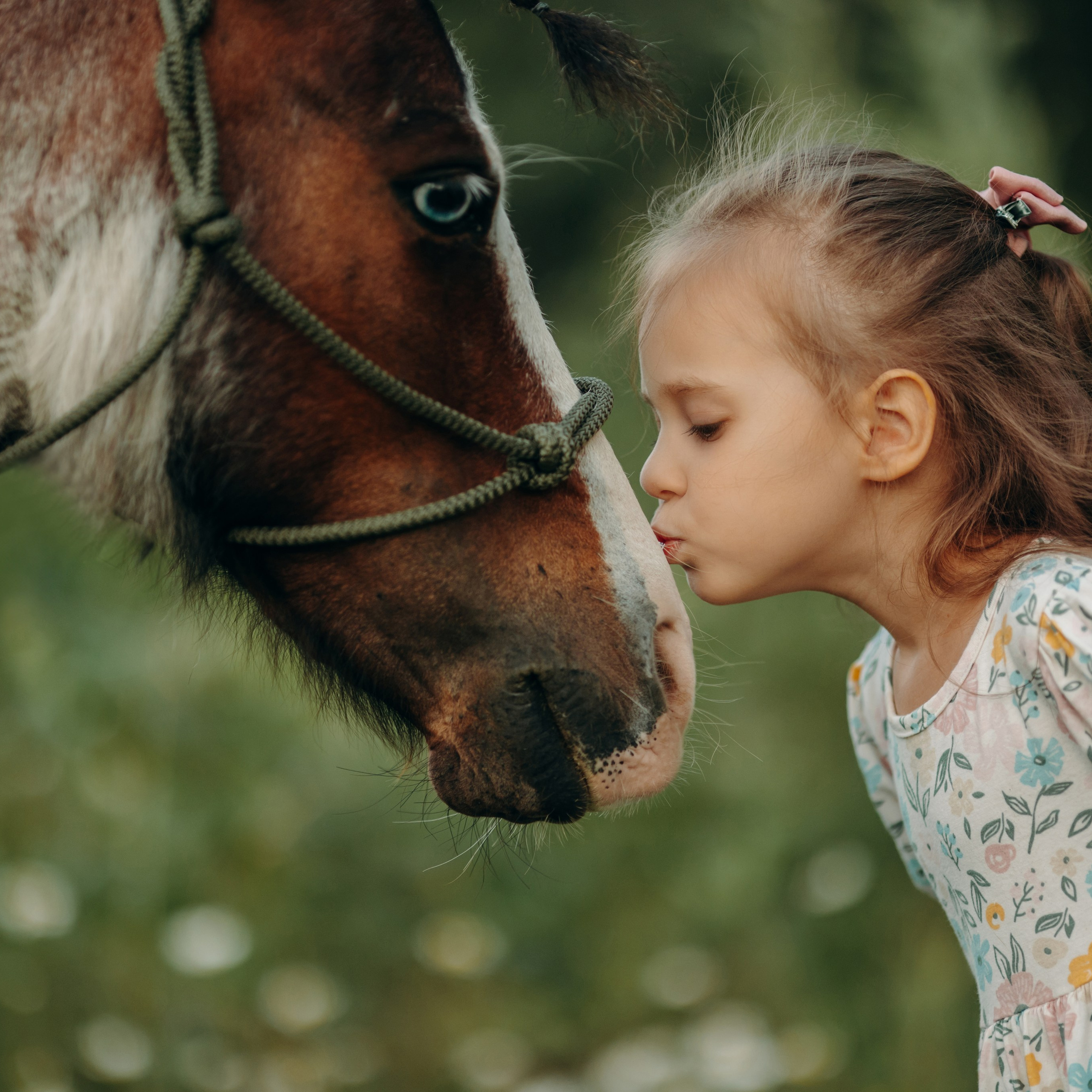 Малышка Вика