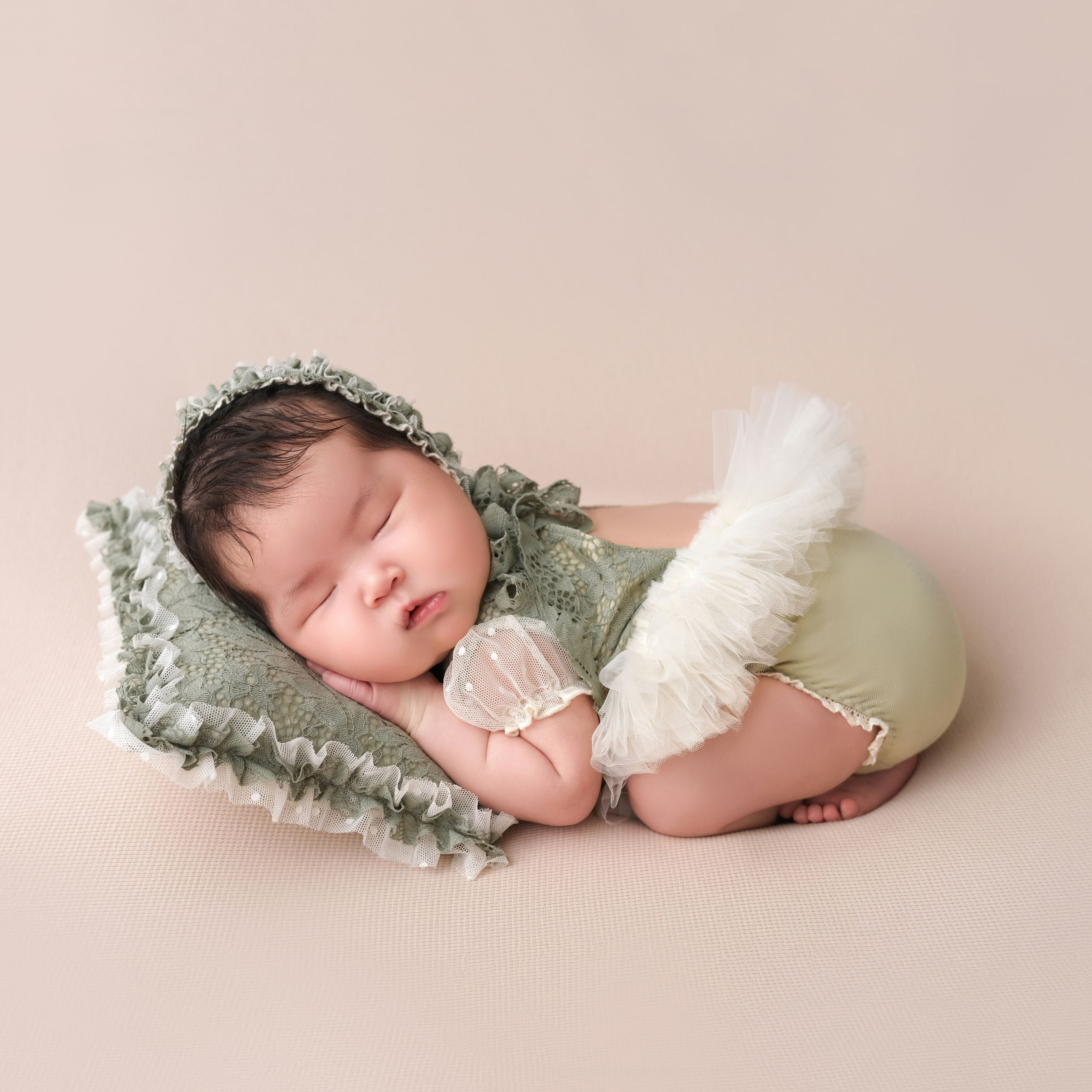 Фотограф новорожденных в Караганде