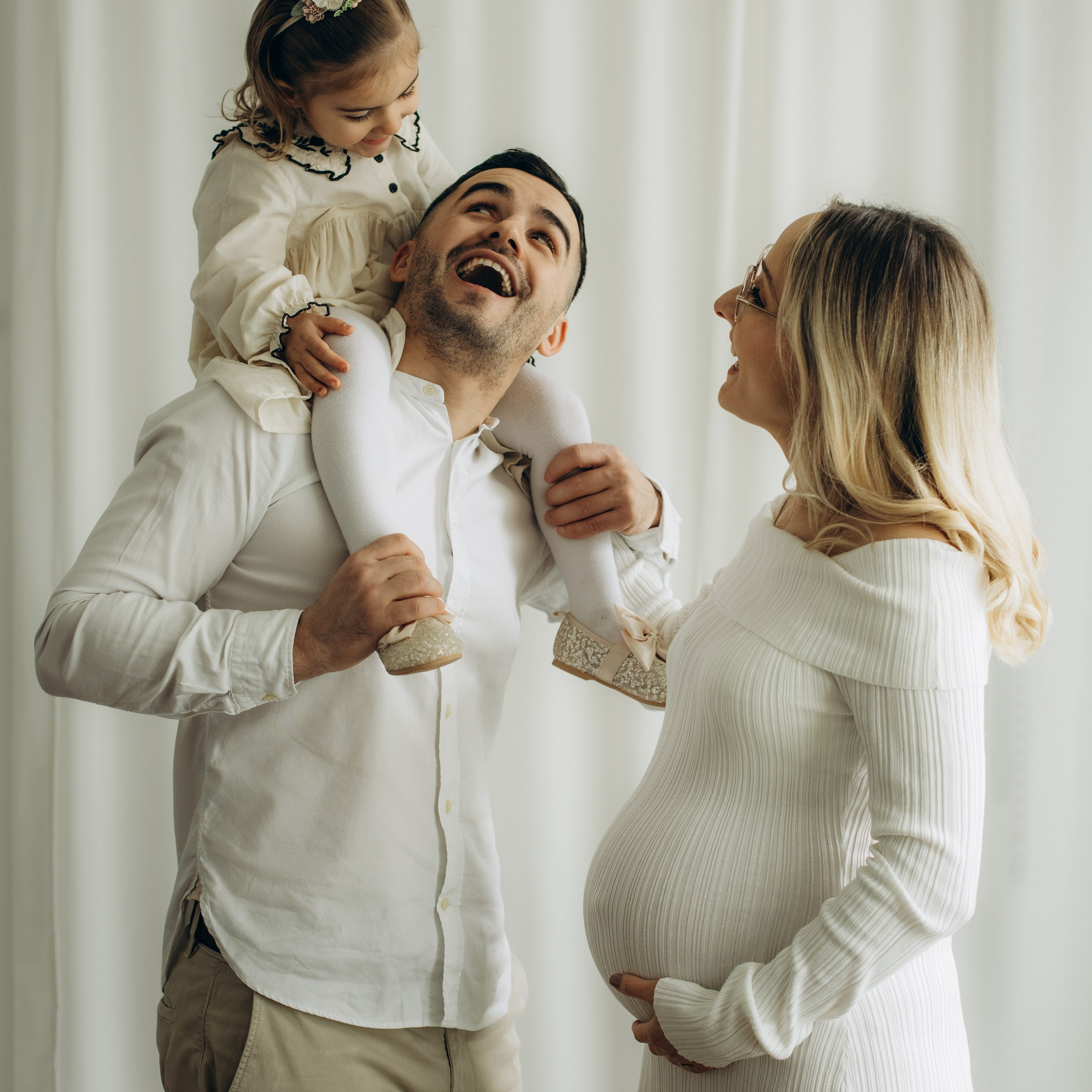 Babybauch-Shooting im&nbsp;Studio