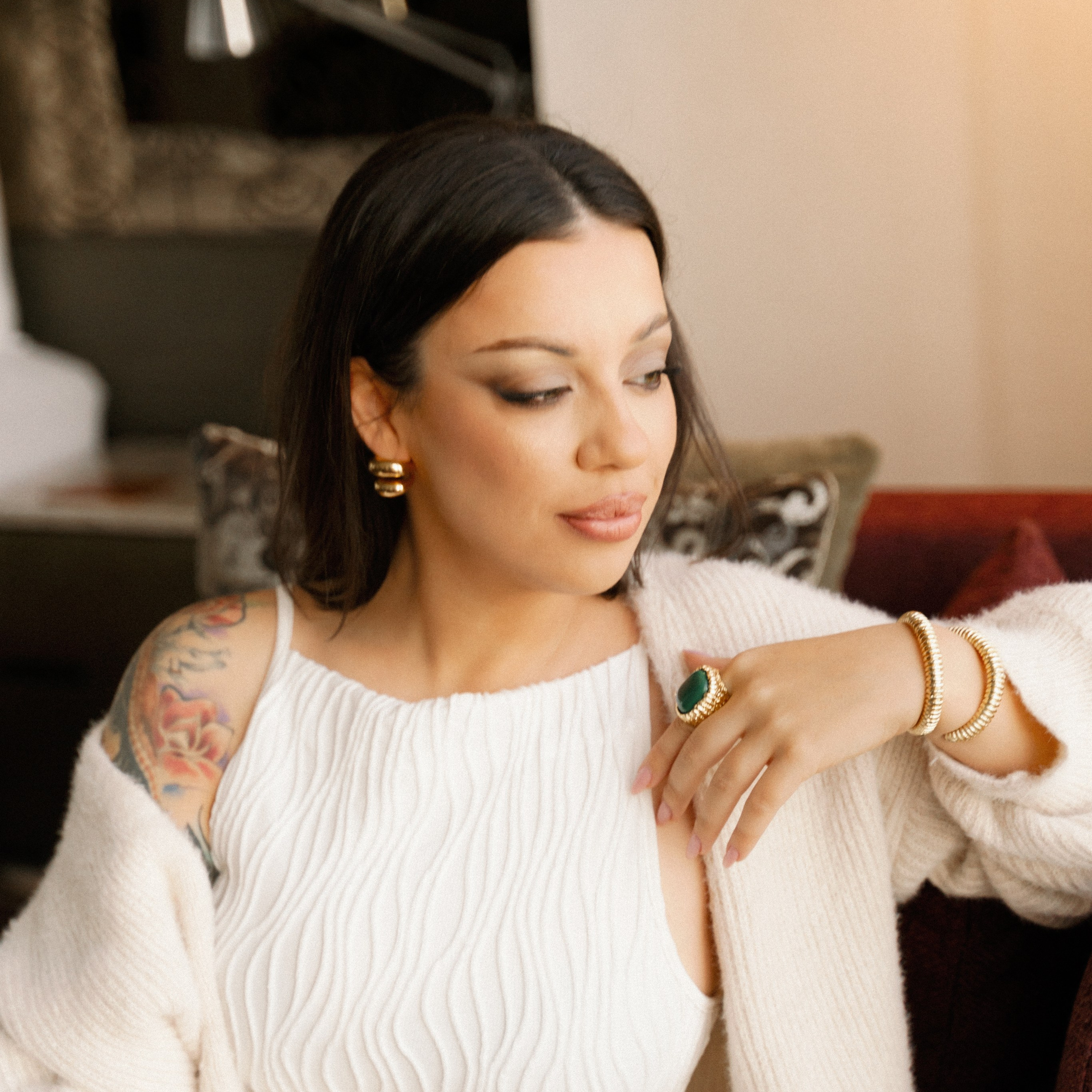 Анна в отеле (только приличная часть)