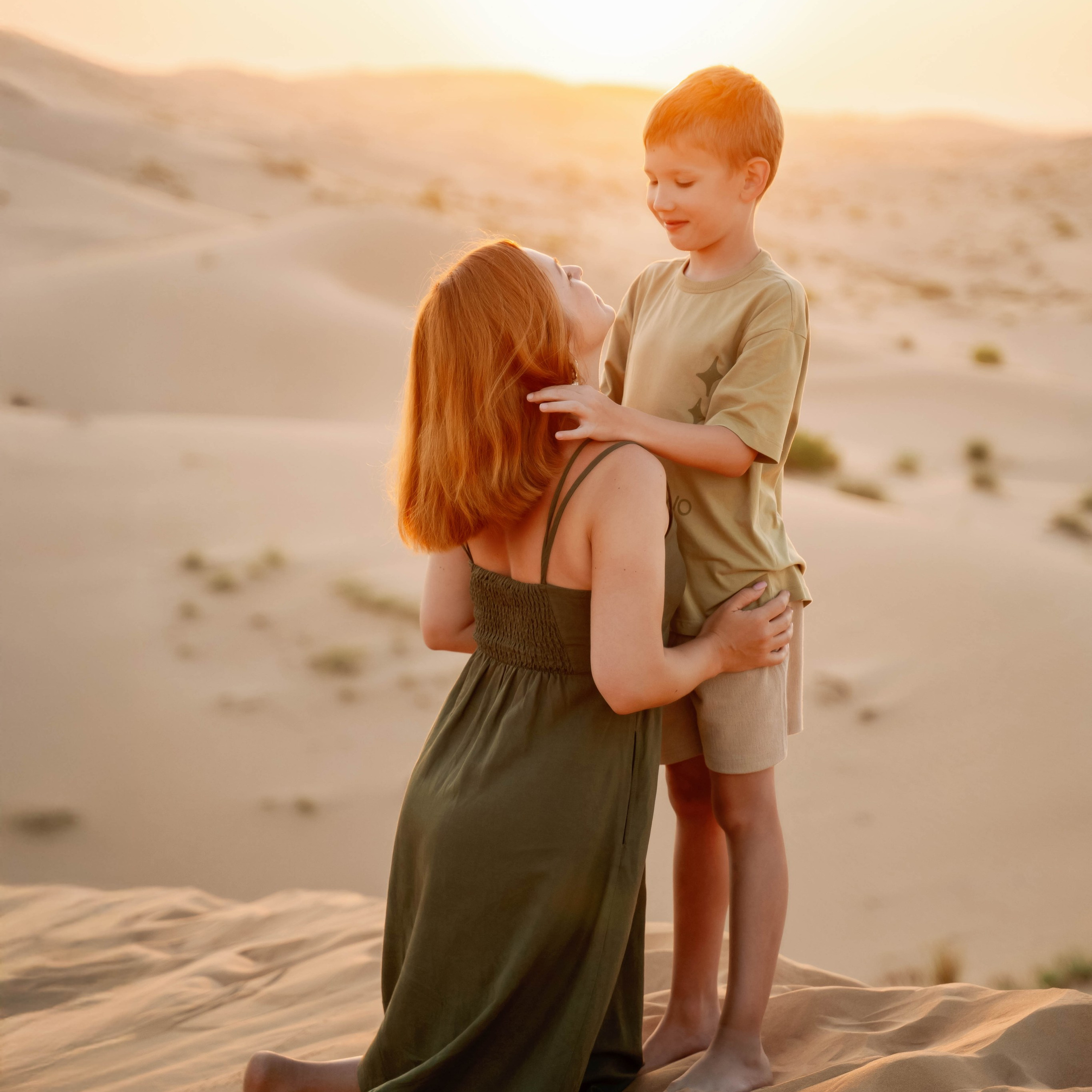 рассвет в пустыне | семейная в зеленых тонах