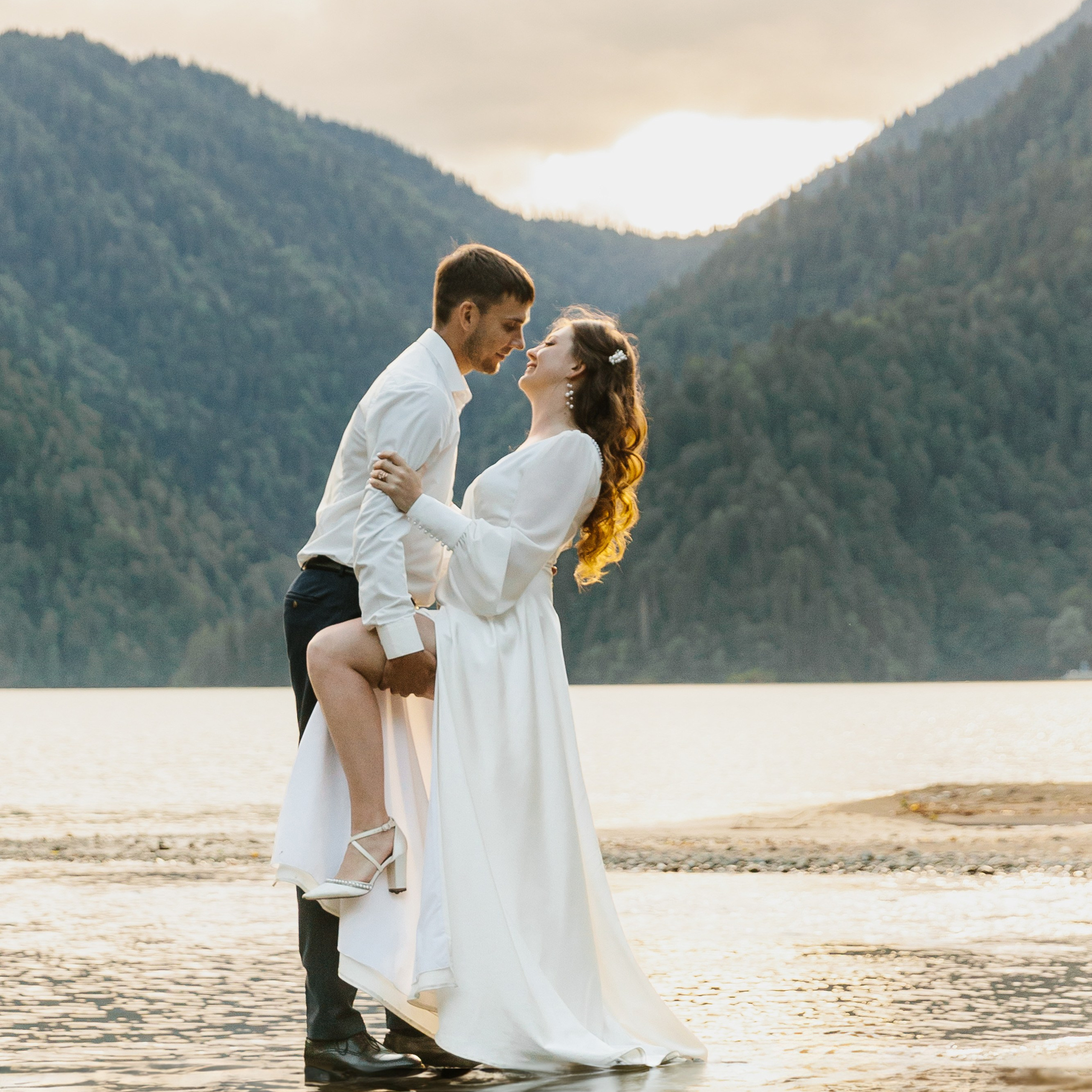 Профессиональный свадебный фотограф в Сочи для вашего идеального дня. Свадебный фотограф в Абхазии, Сухум, Гагра, Сочи