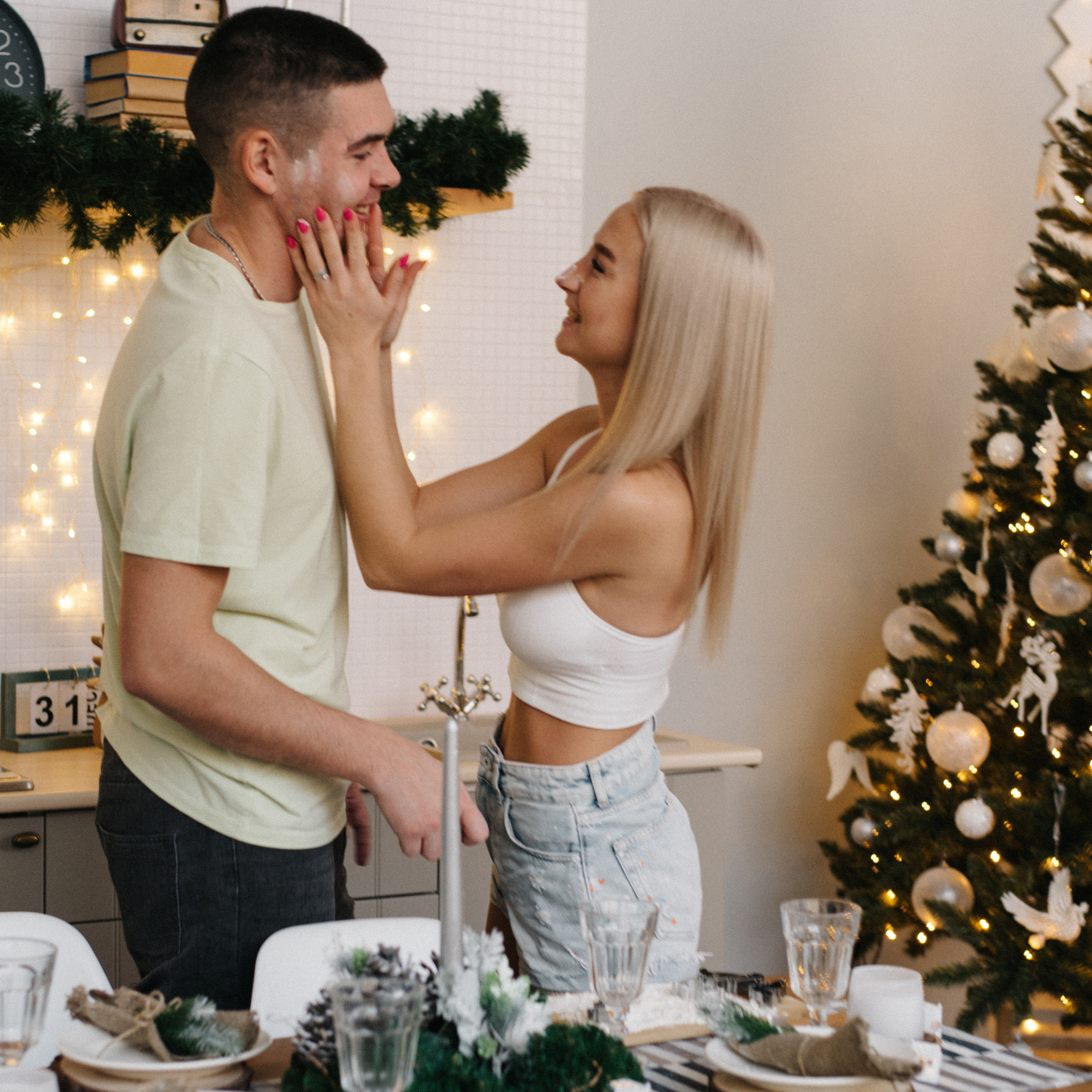 Алёнка и Артём