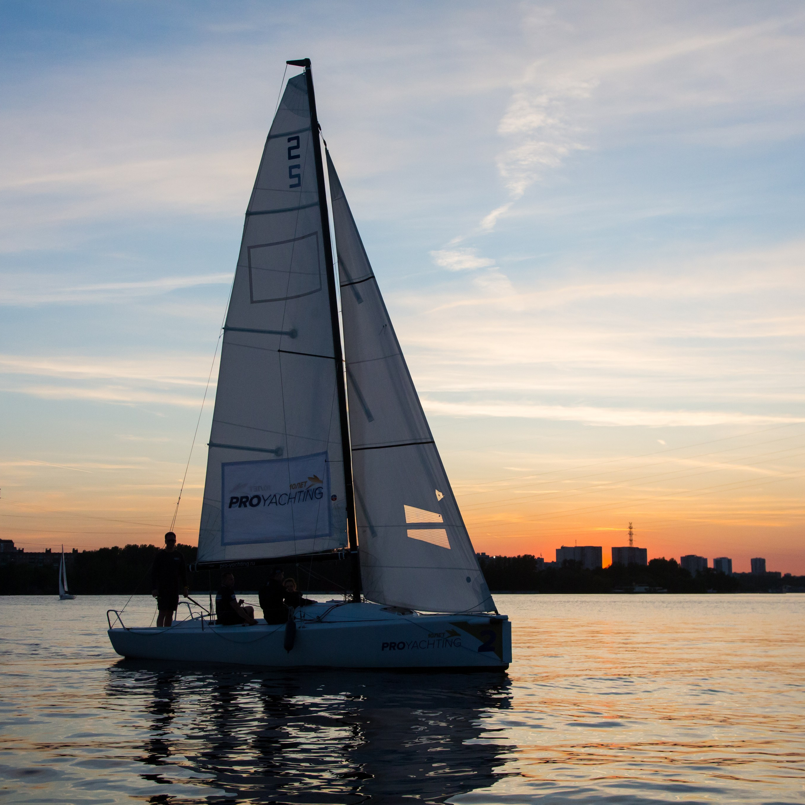 Отзывы. Рекламный коммерческий фотограф в Москве Владимир Лукьянов