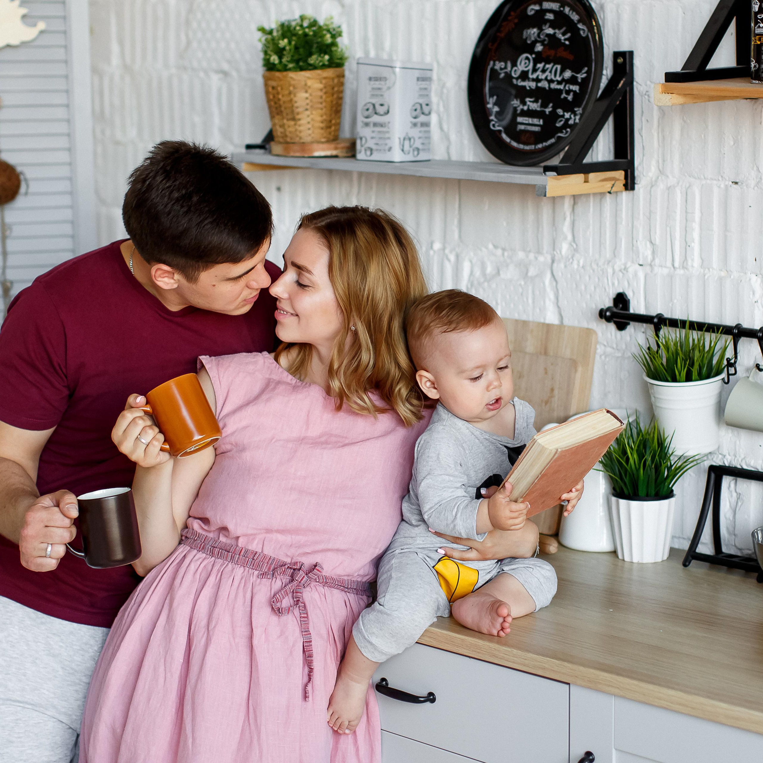 Даша, Женя и маленький Лев