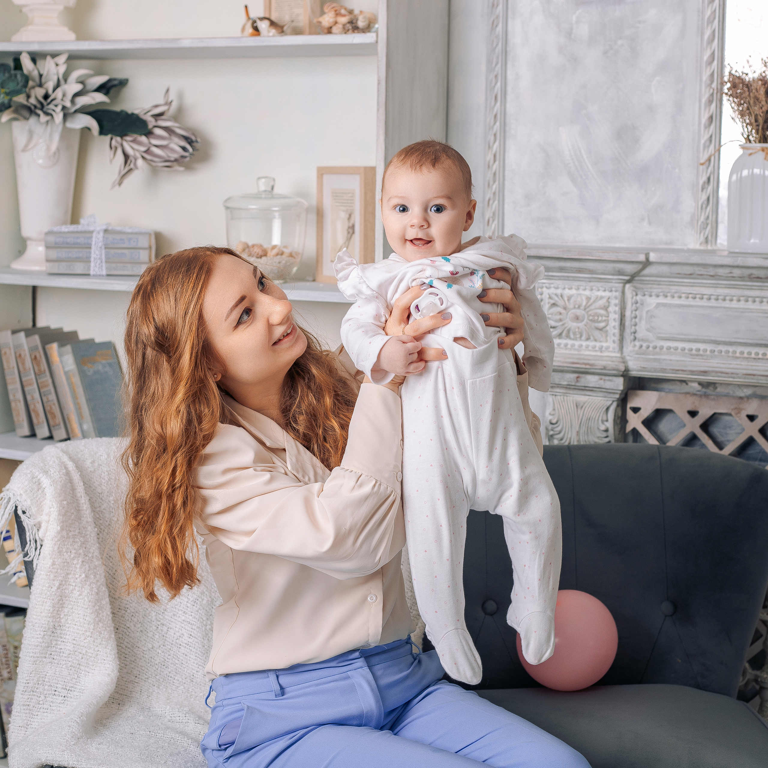 Семейная фотосессия в зале OLFI