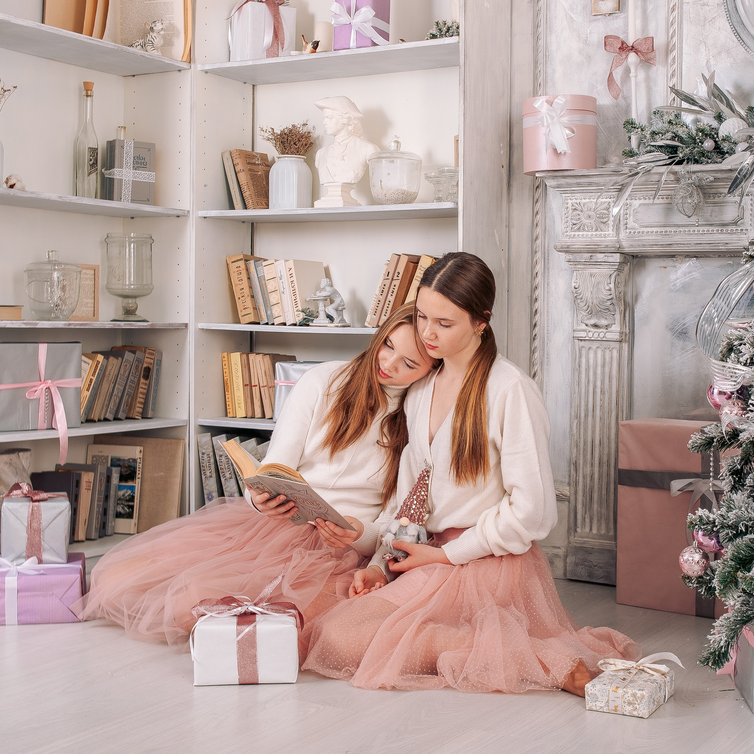 Новогодняя фотосессия для близняшек