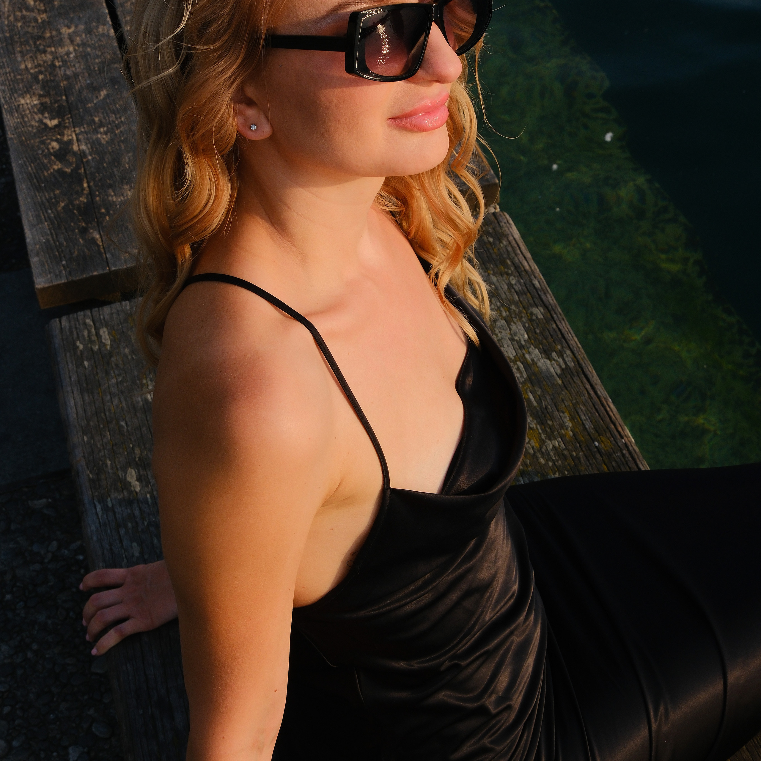 Feedback. Elena Harlaut Photographer