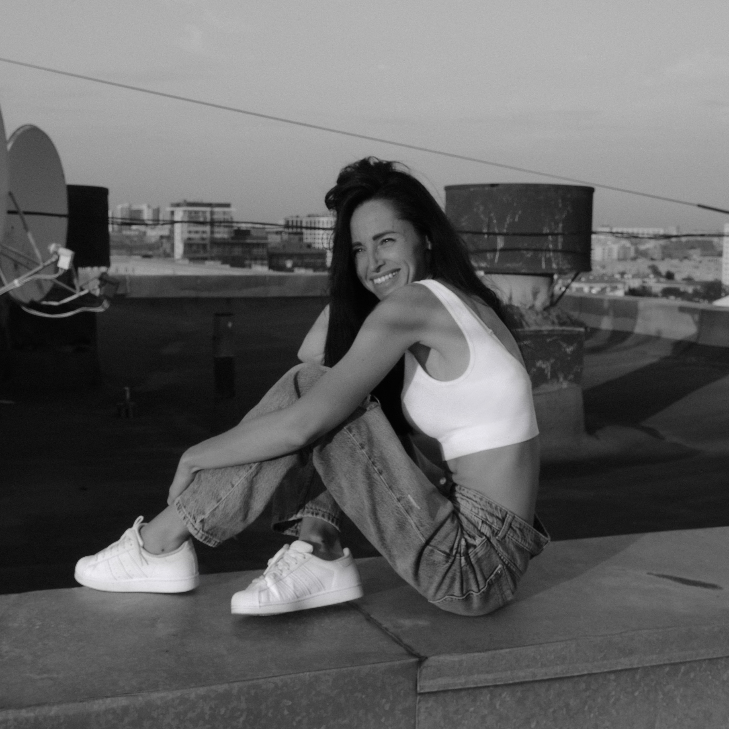 Feedback. Elena Harlaut Photographer