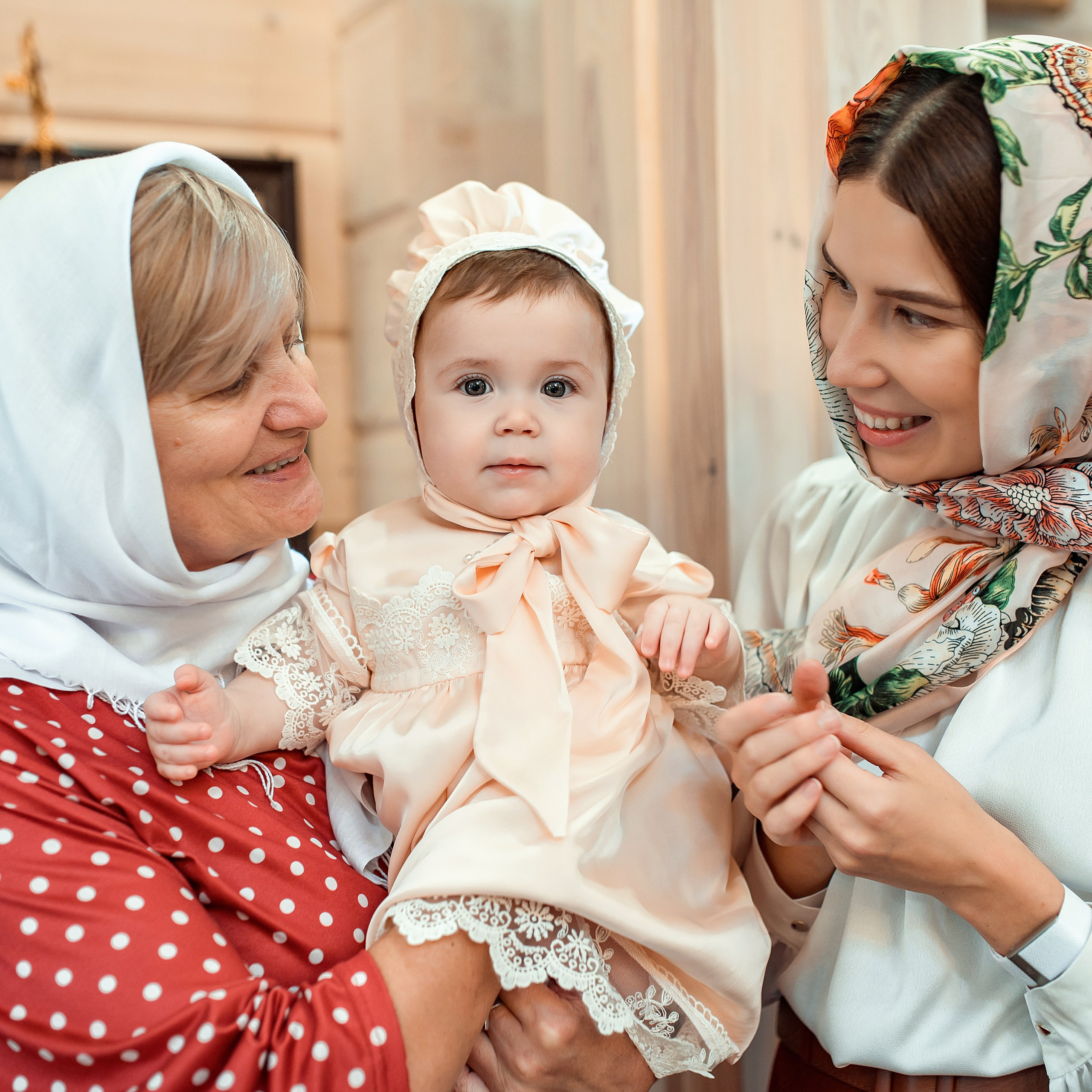 Таинство Крещения. Фотограф новорожденных в Санкт-Петербурге Юлия Борисова