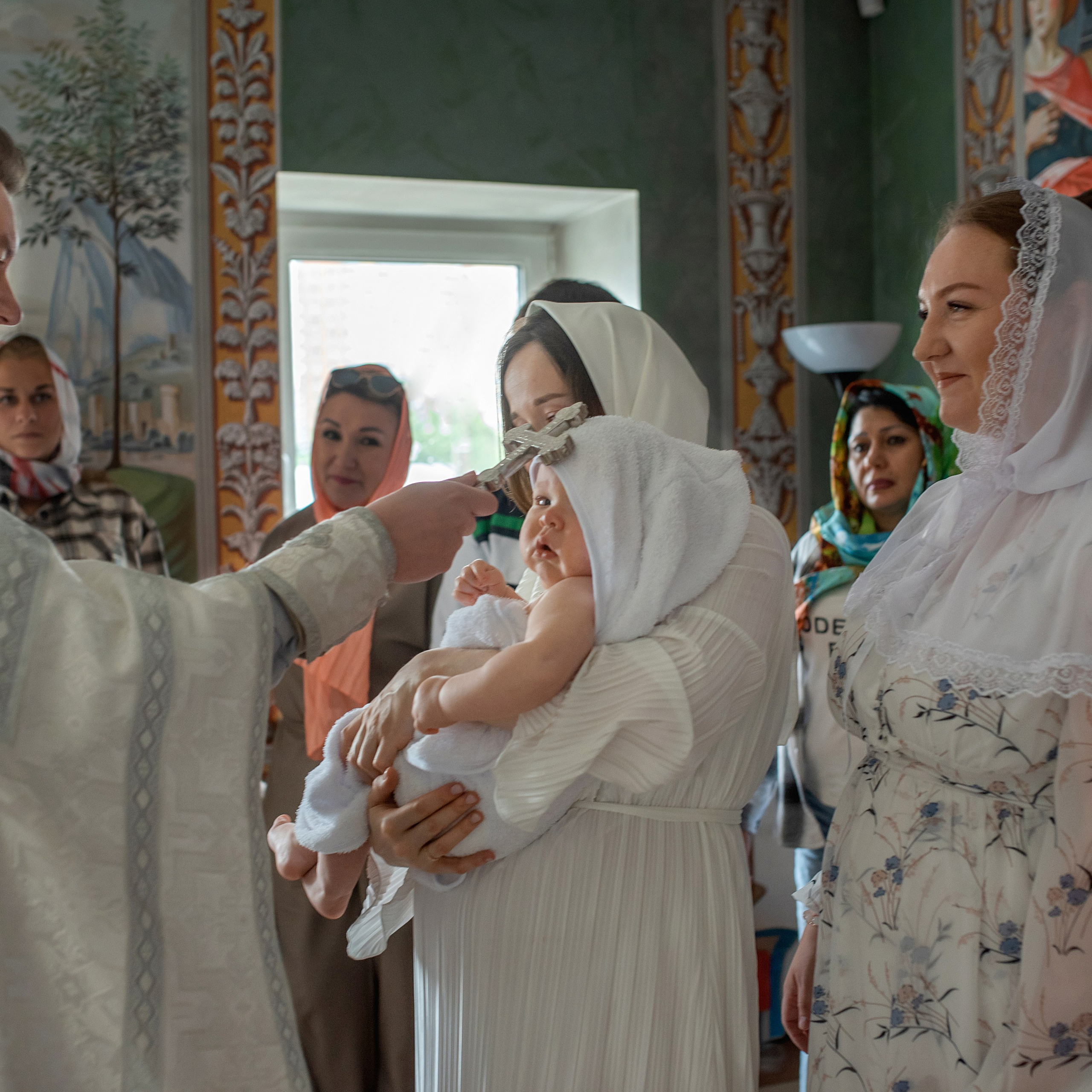 Таинство Крещения. Фотограф новорожденных в Санкт-Петербурге Юлия Борисова