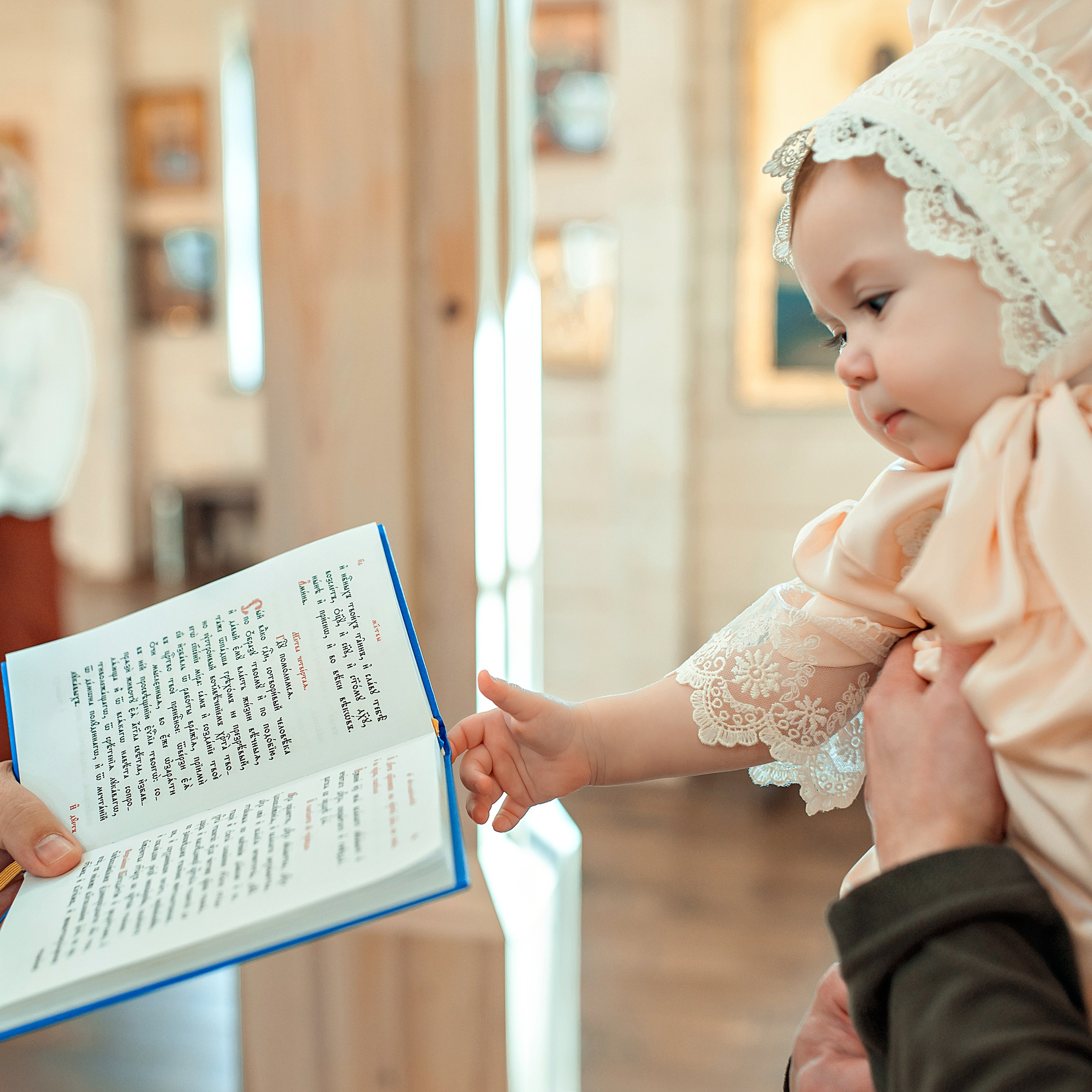 Таинство Крещения. Фотограф новорожденных в Санкт-Петербурге Юлия Борисова