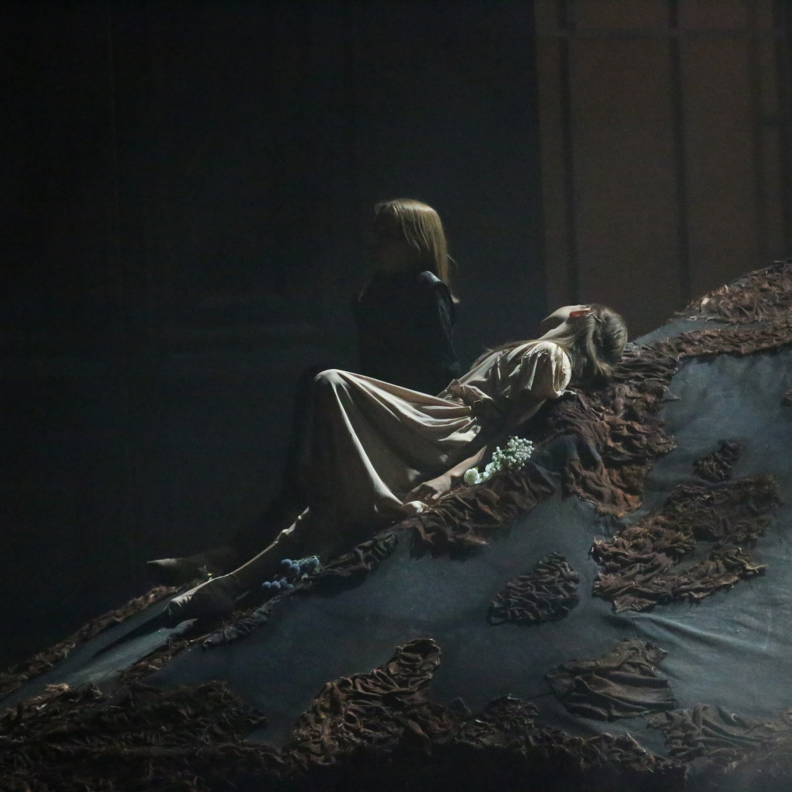 Декорации для оперы «Грозовой перевал» | Фестиваль «Херсонес». История занавеса. Превращаем идею в технологию