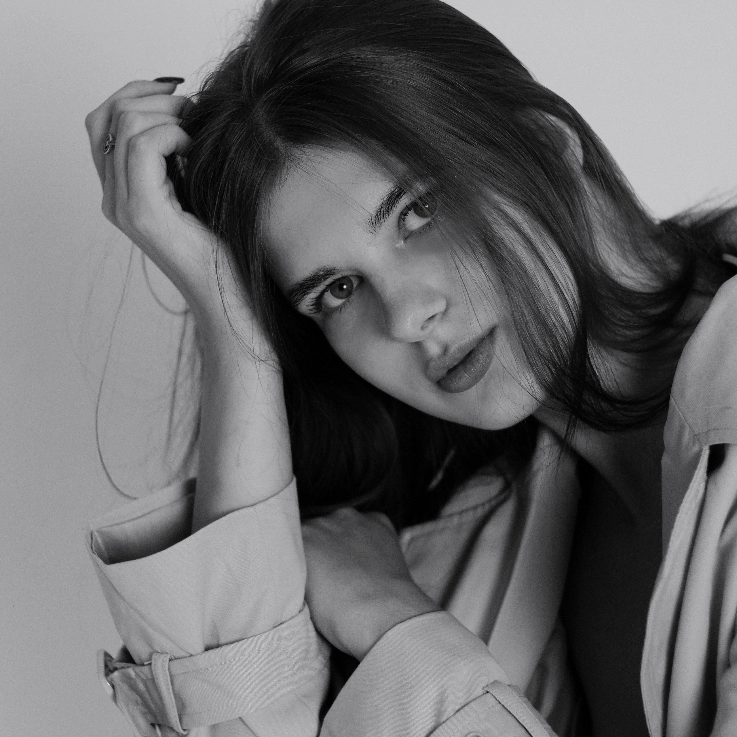 Вика, студия