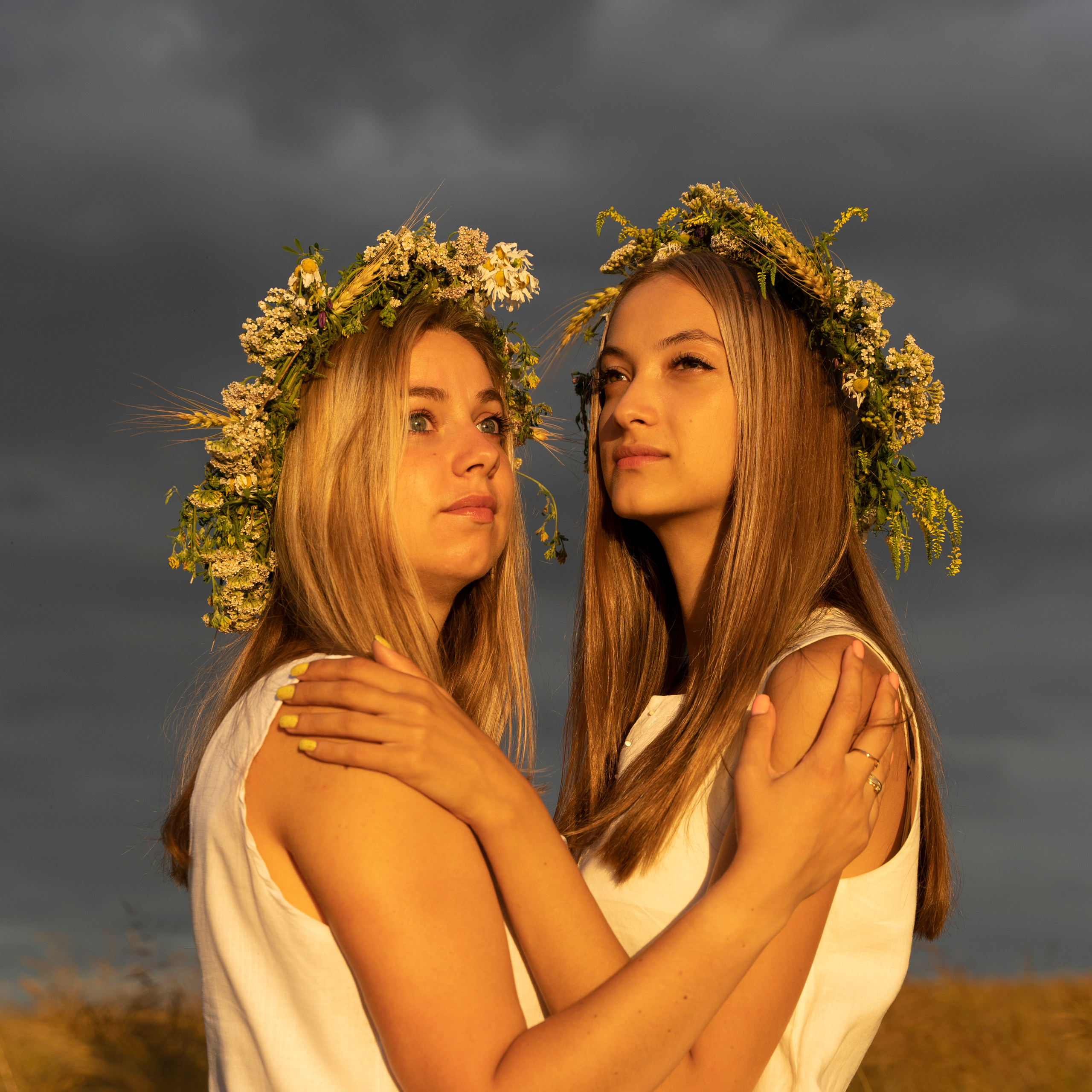 сестры Мария и Ангелина