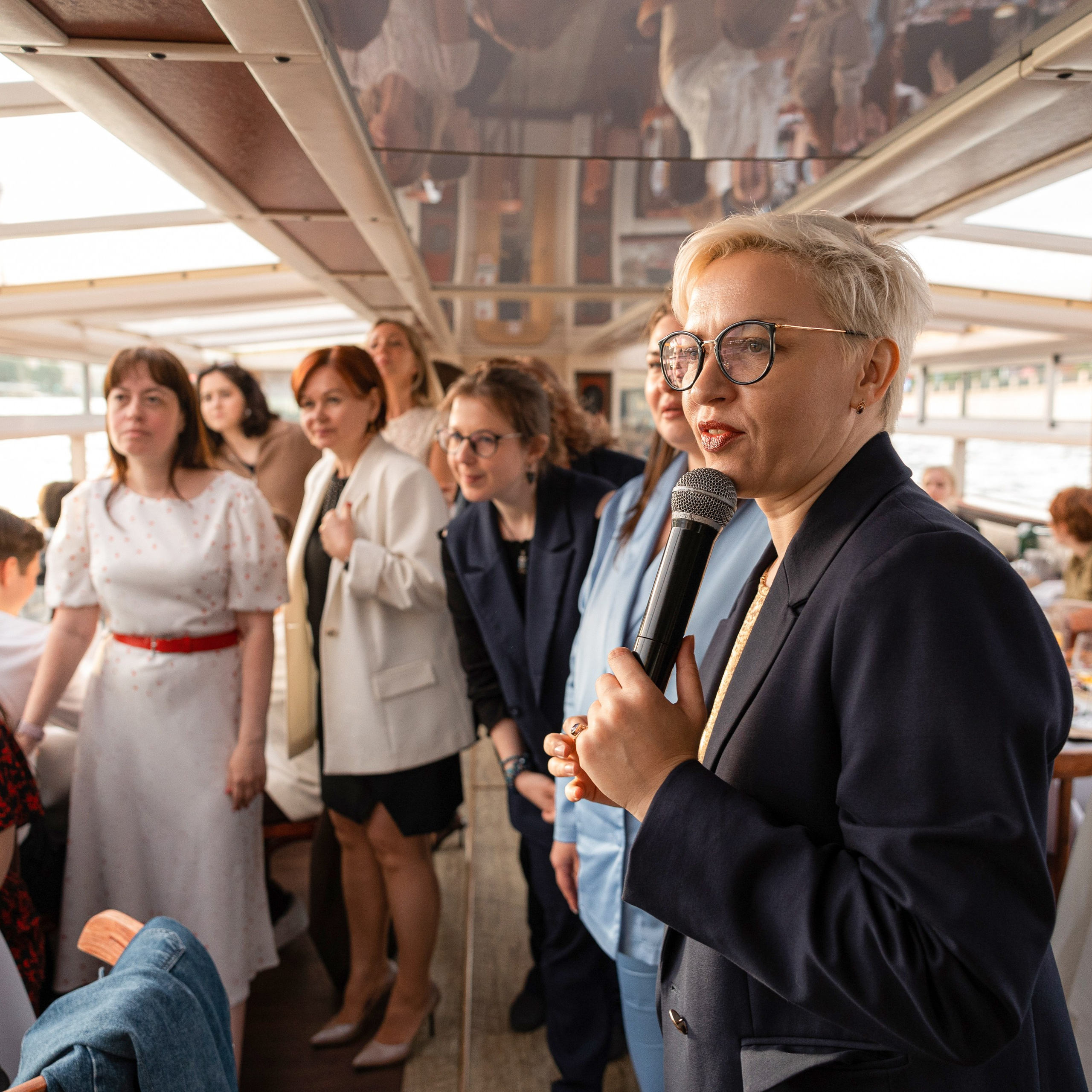 Ведущая на выпускной в Санкт-Петербурге | Выпускные СПб