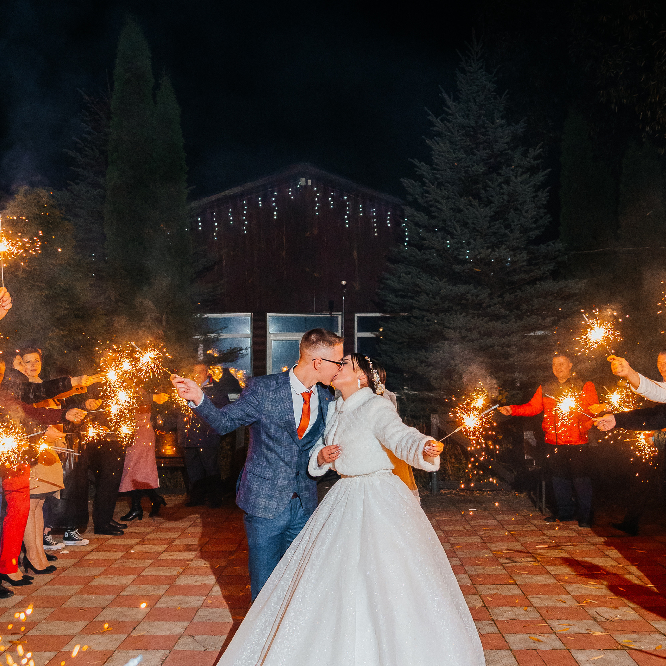 Красивые свадебные фото в Орехово-Зуево. Свадебный и репортажный фотограф Москва