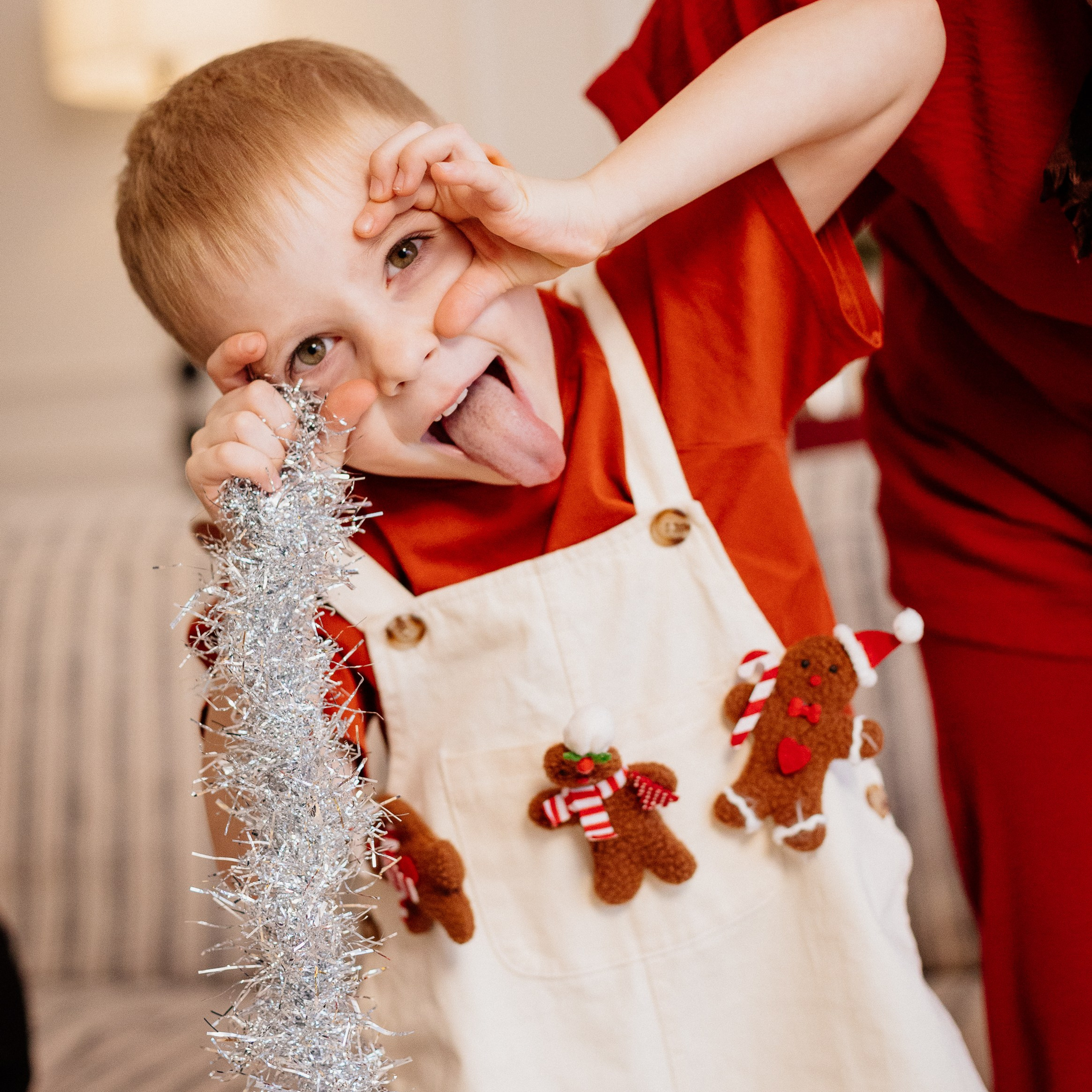 Мишаня с&nbsp;семьей