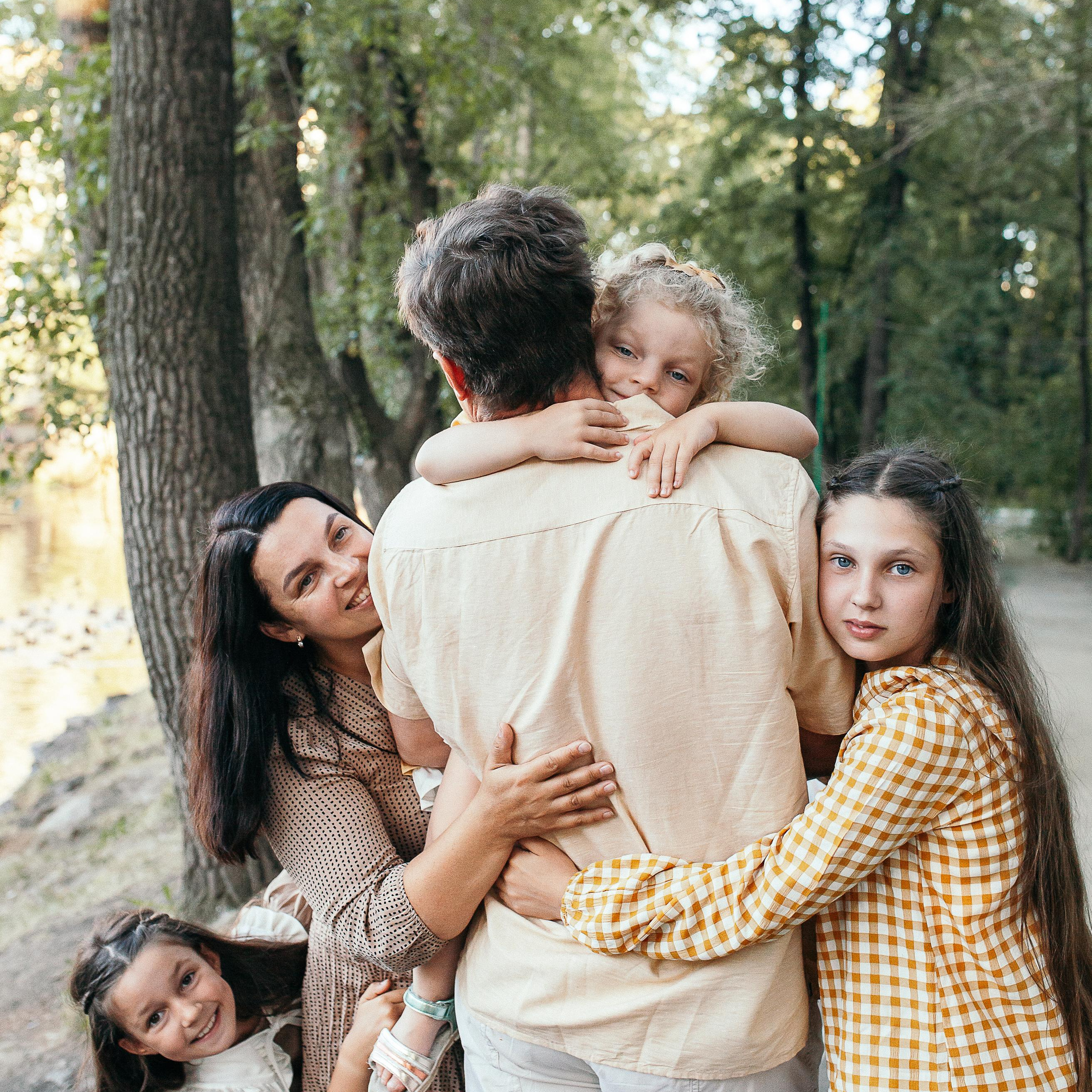 Дима, Марина, Олеся, Алёна и Милана