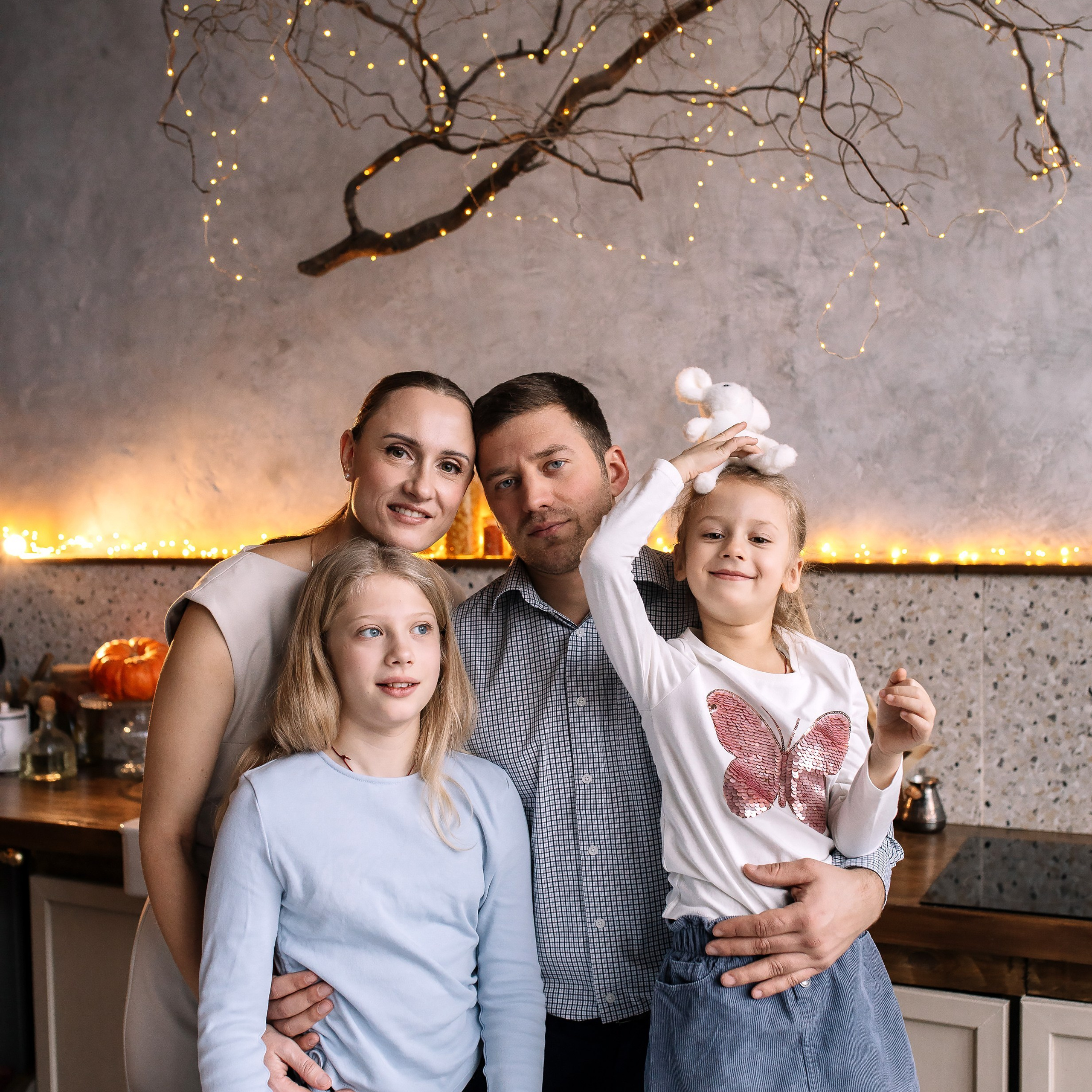 Вова, Галя, Соня и Викуля