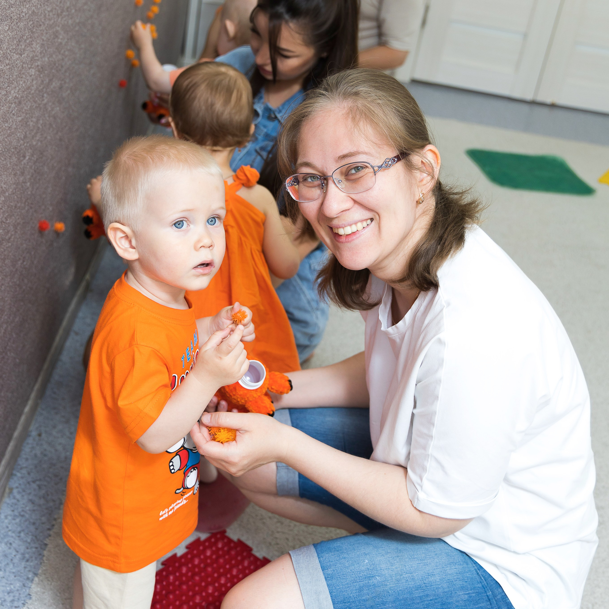 — Оранжевое занятие в Детском клубе «Буквашка» в Жуковском