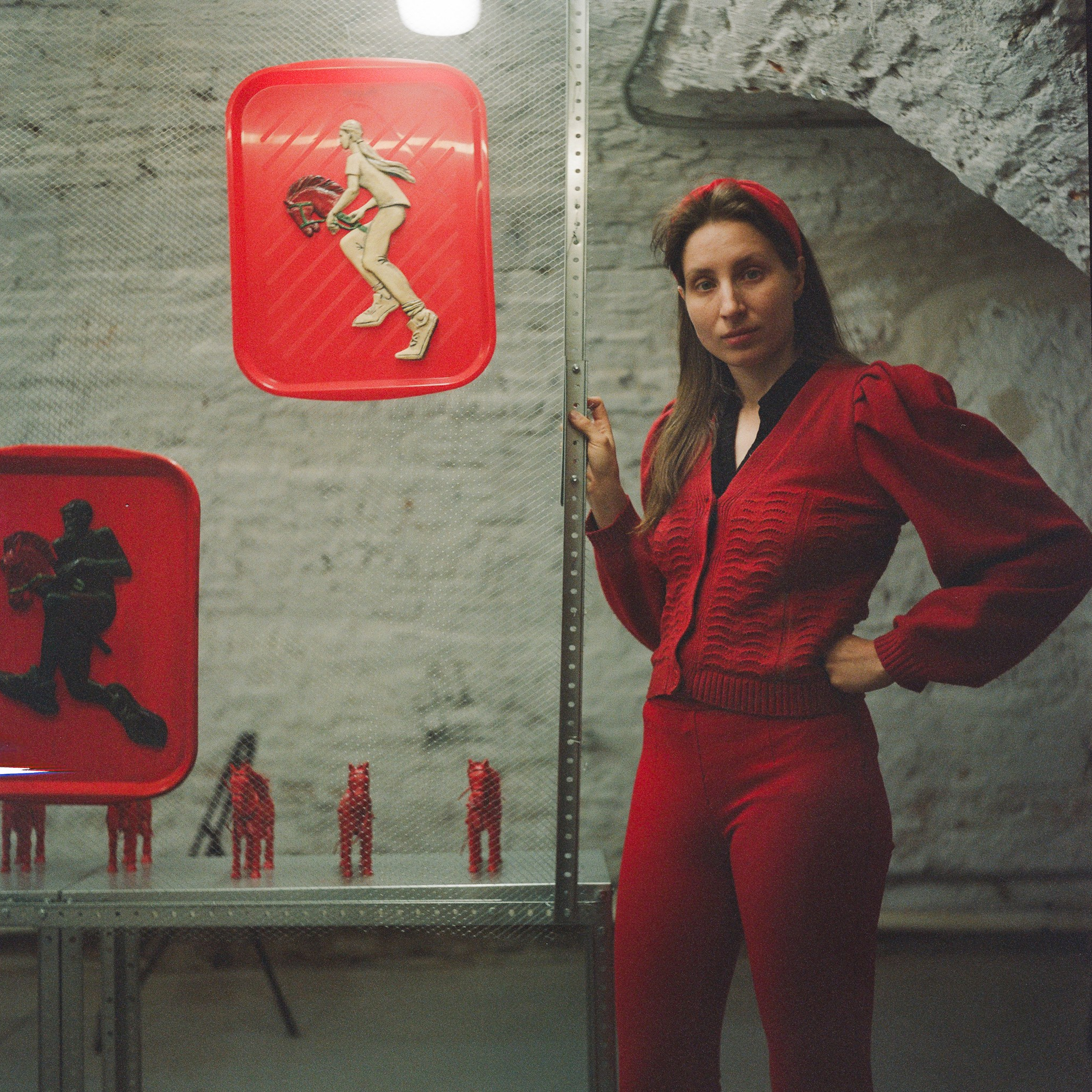 Выставка «24 лошадиных силы» художница Софья Григорьева 