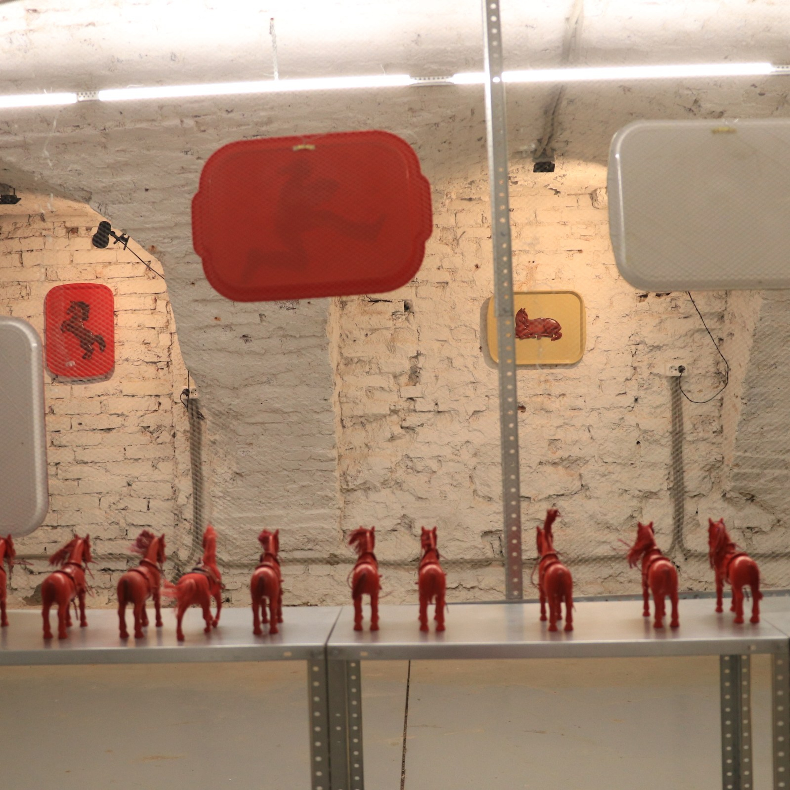 Выставка «24 лошадиных силы» художница Софья Григорьева 