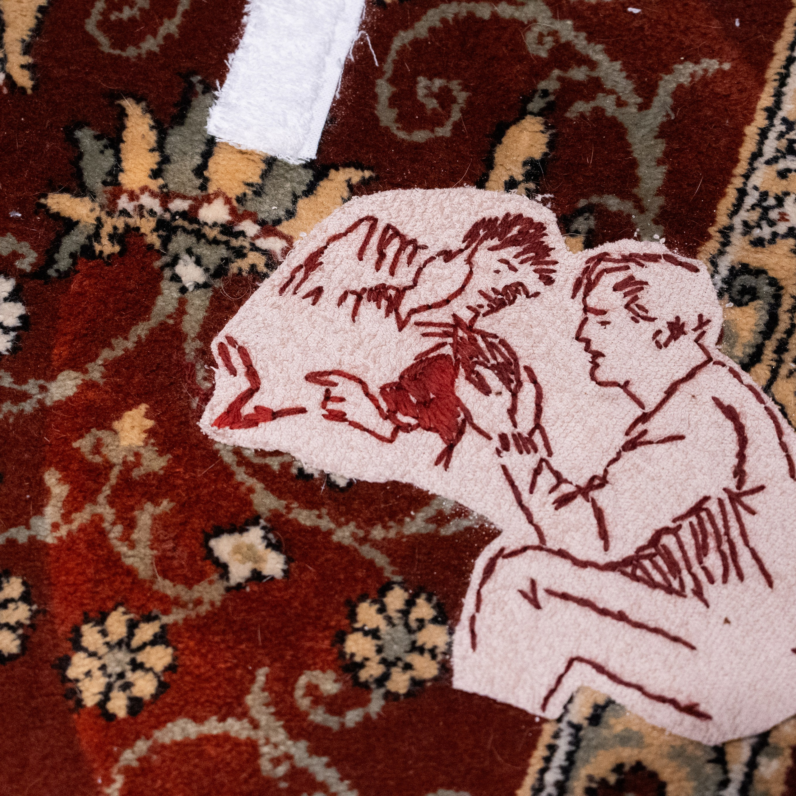 инсталляция «Под крылом» художницы Софьи Григорьевой, ковёр, искусство,вышивка