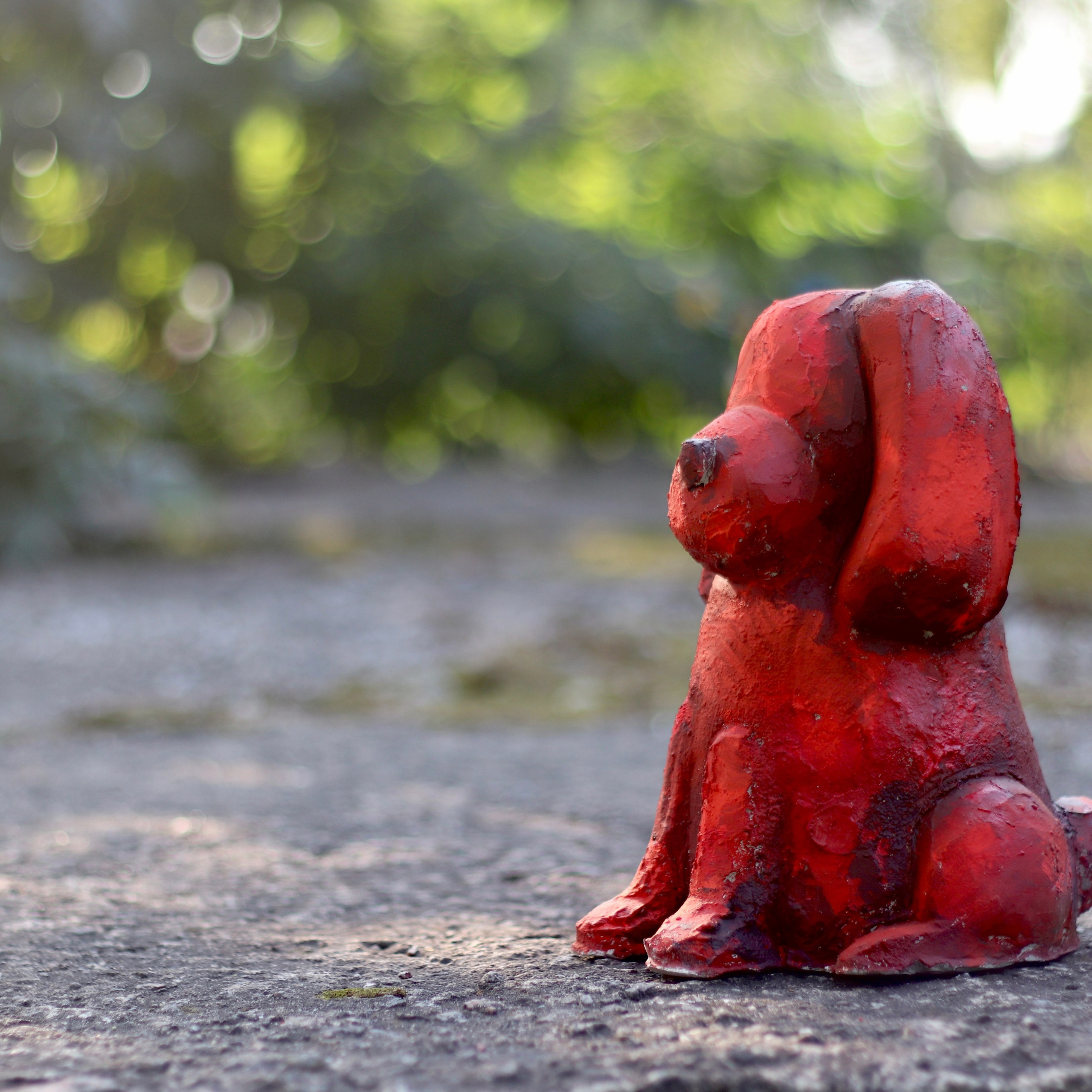 Крюк 9. «Красный щенок». Инсталляция  Герионово детство Софья Григорьева Юлия Рибетки Антибиеннале красненькая вдохновлена поэмой Энн Карсон Автобиография красного