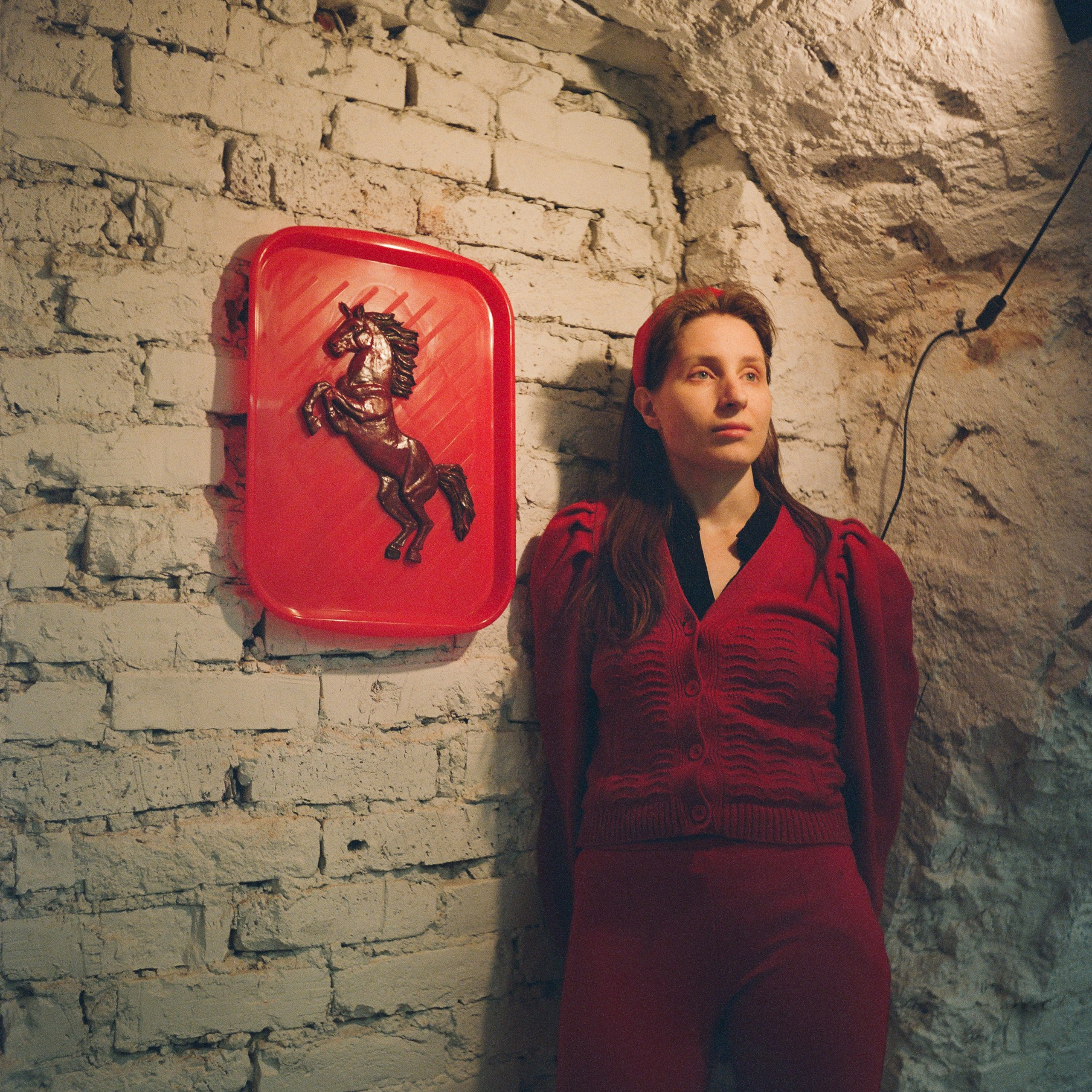 Выставка «24 лошадиных силы» художница Софья Григорьева 