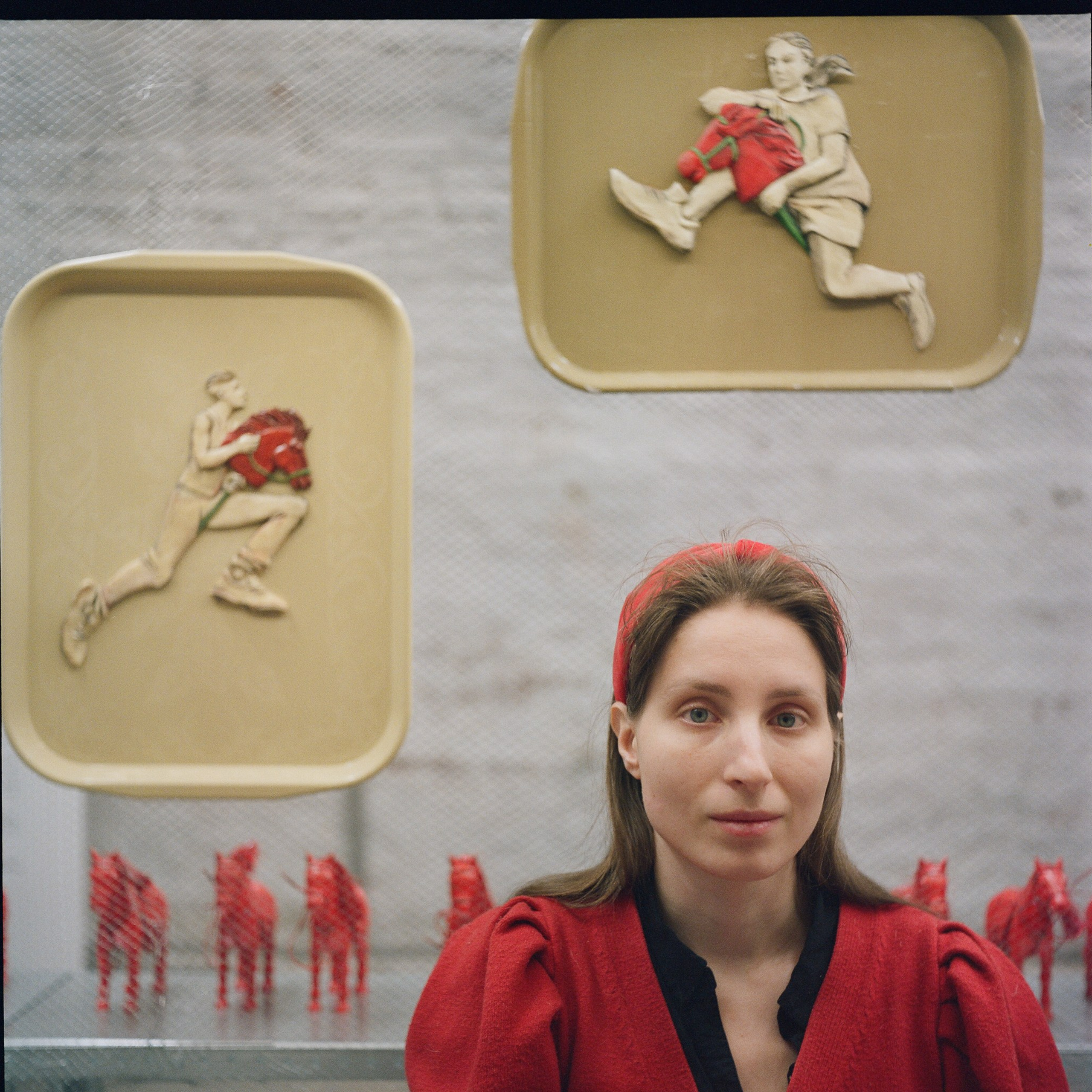 Выставка «24 лошадиных силы» художница Софья Григорьева 