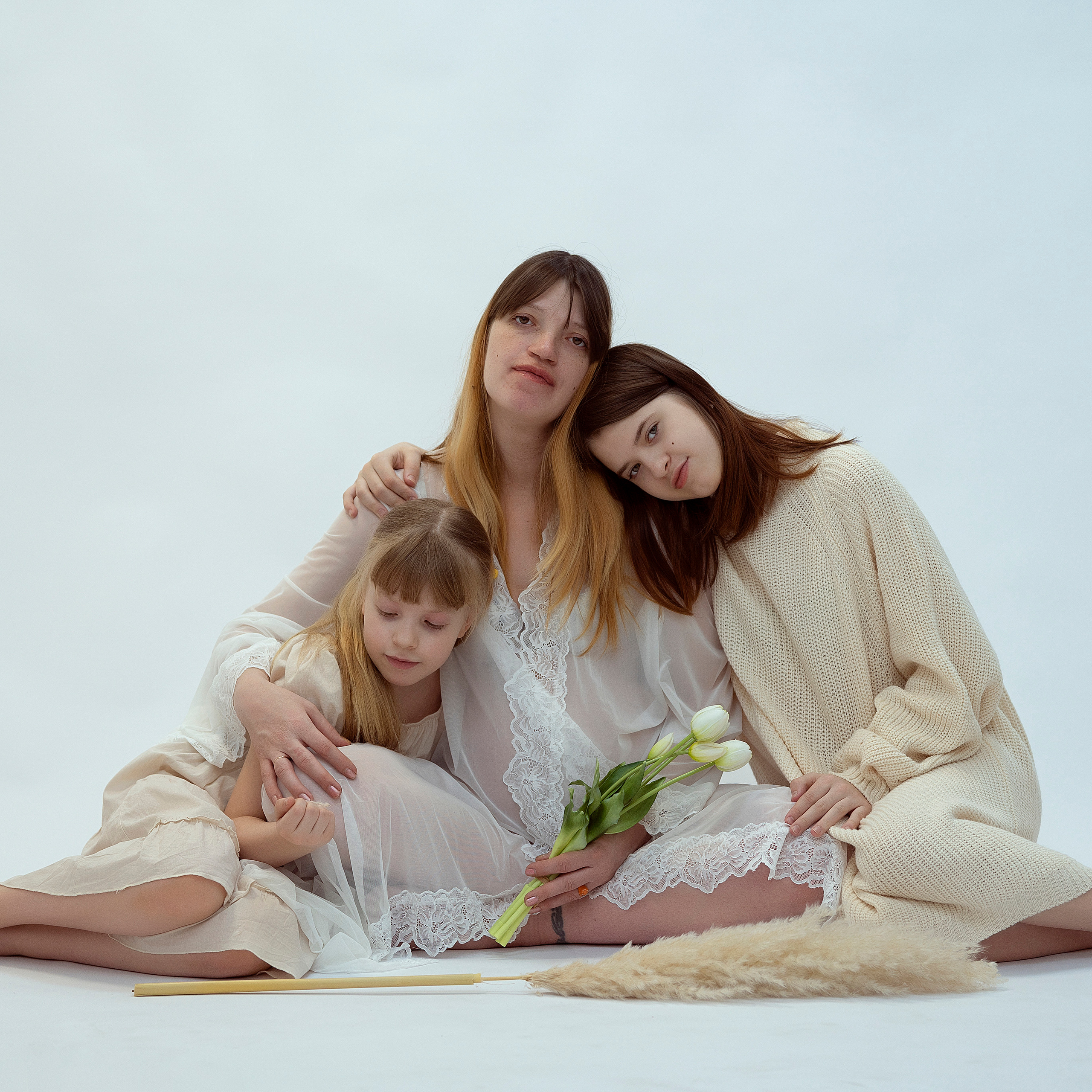 Юля, Кира, Ангелина