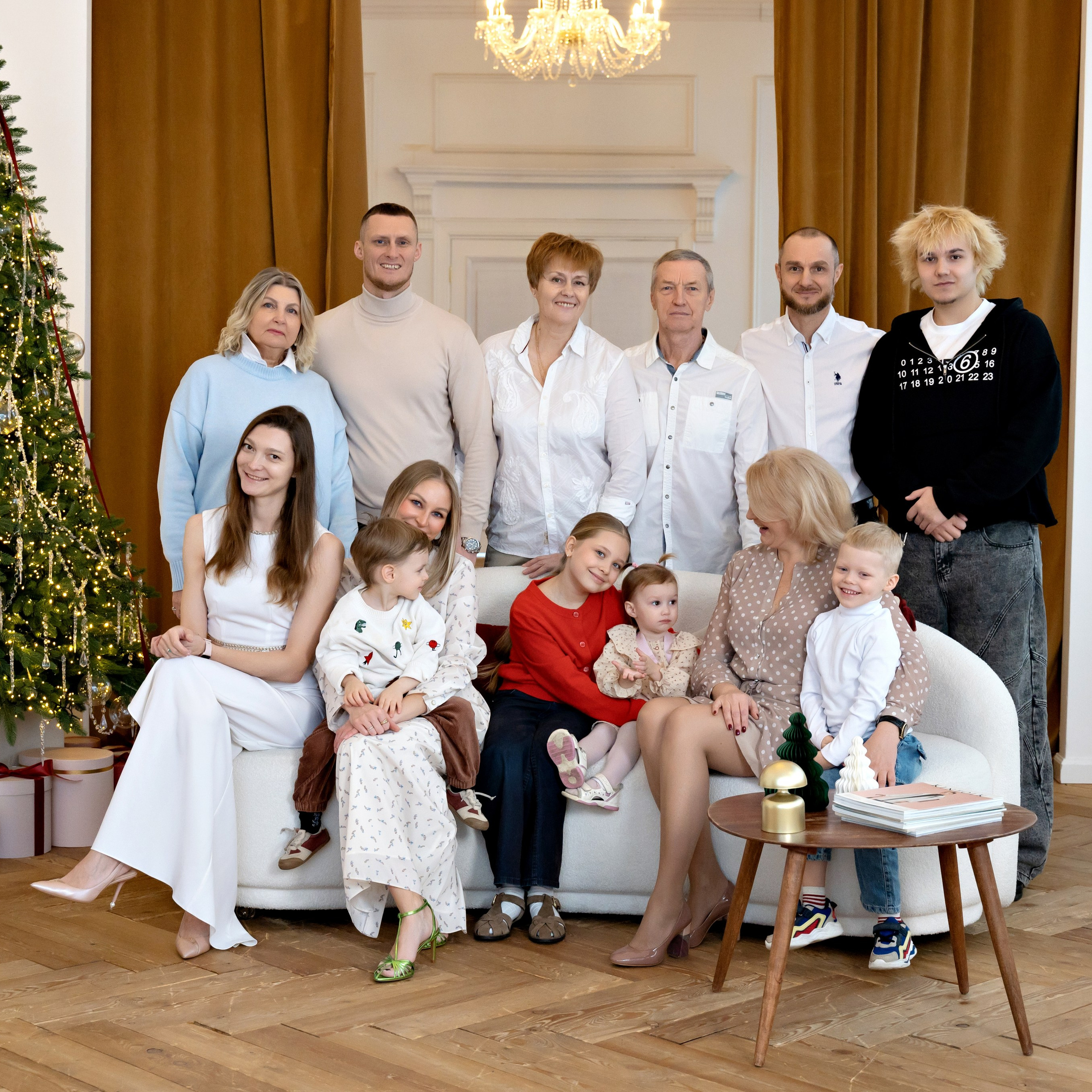 Семья Логиновых