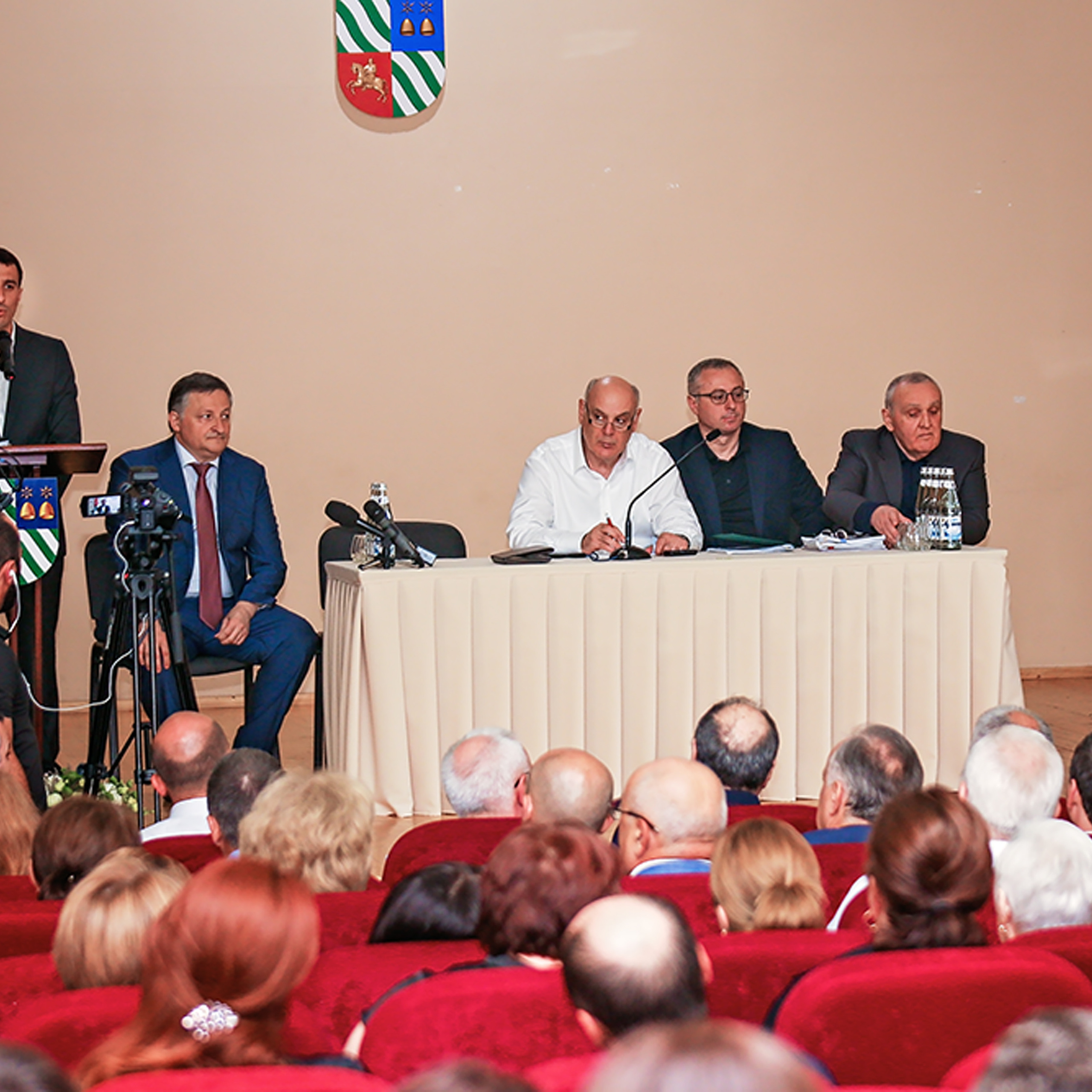 Мэр Сухума отчитался о положении дел…