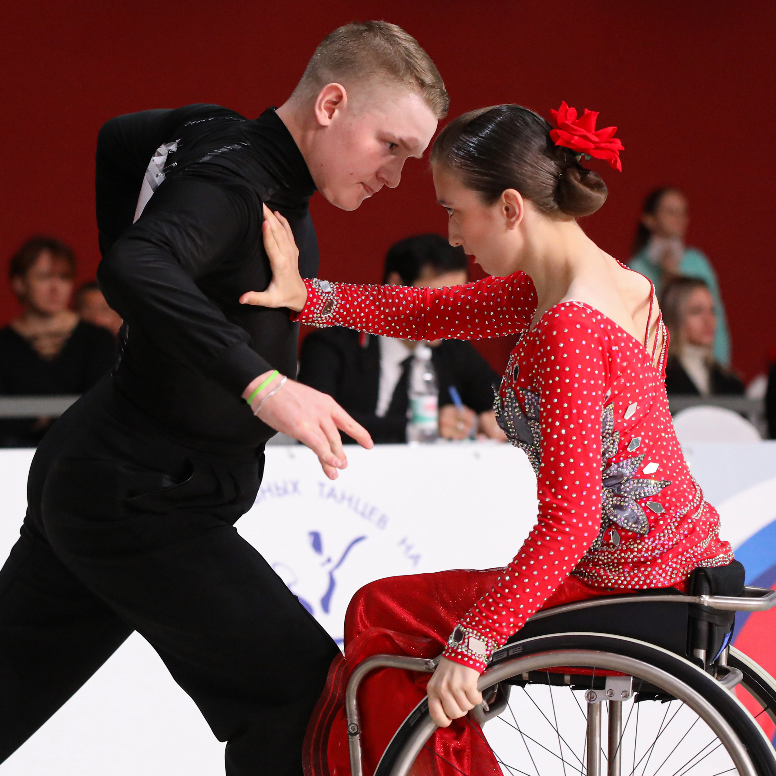 Танцы на колясках