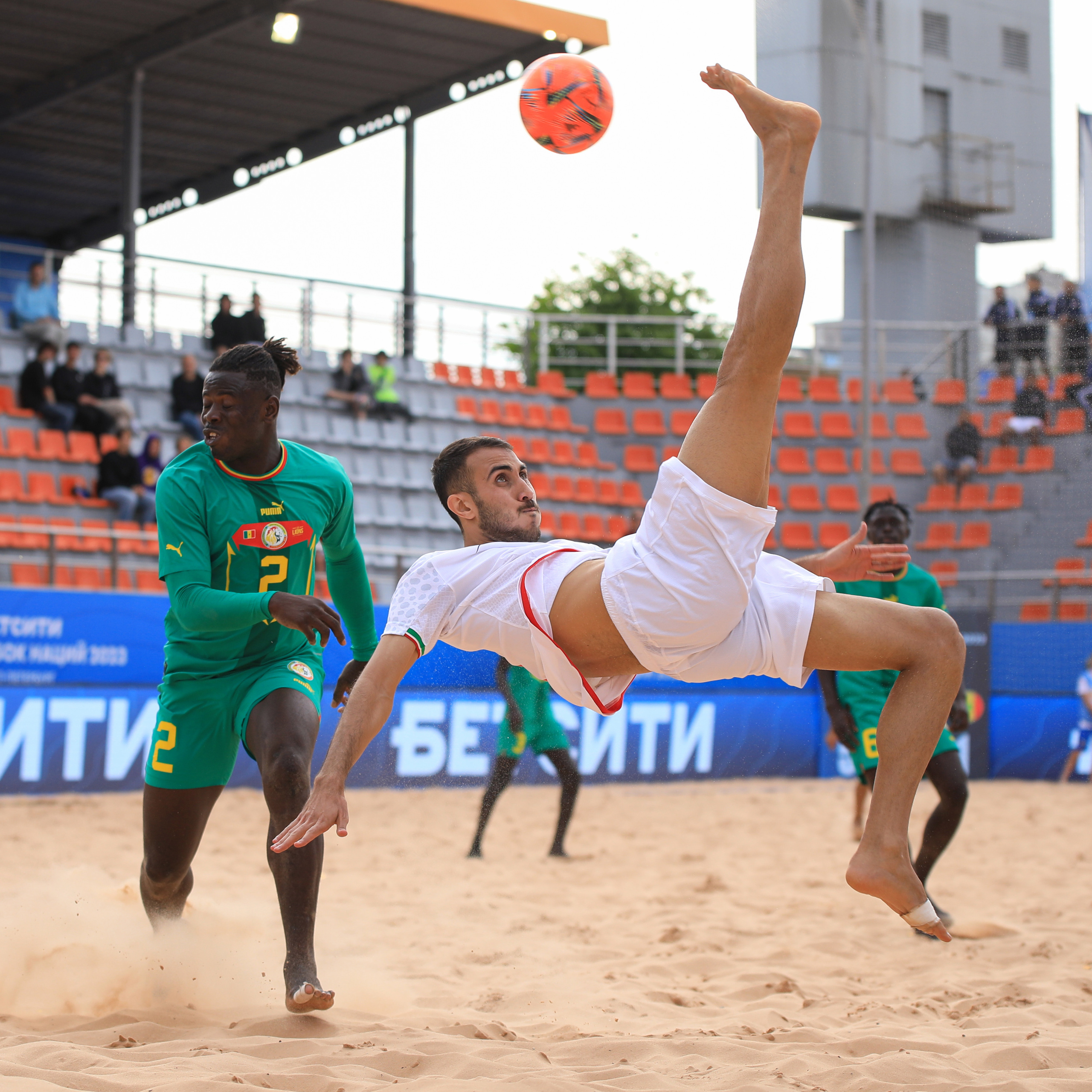 Футбол (стадион, зал, пляж)