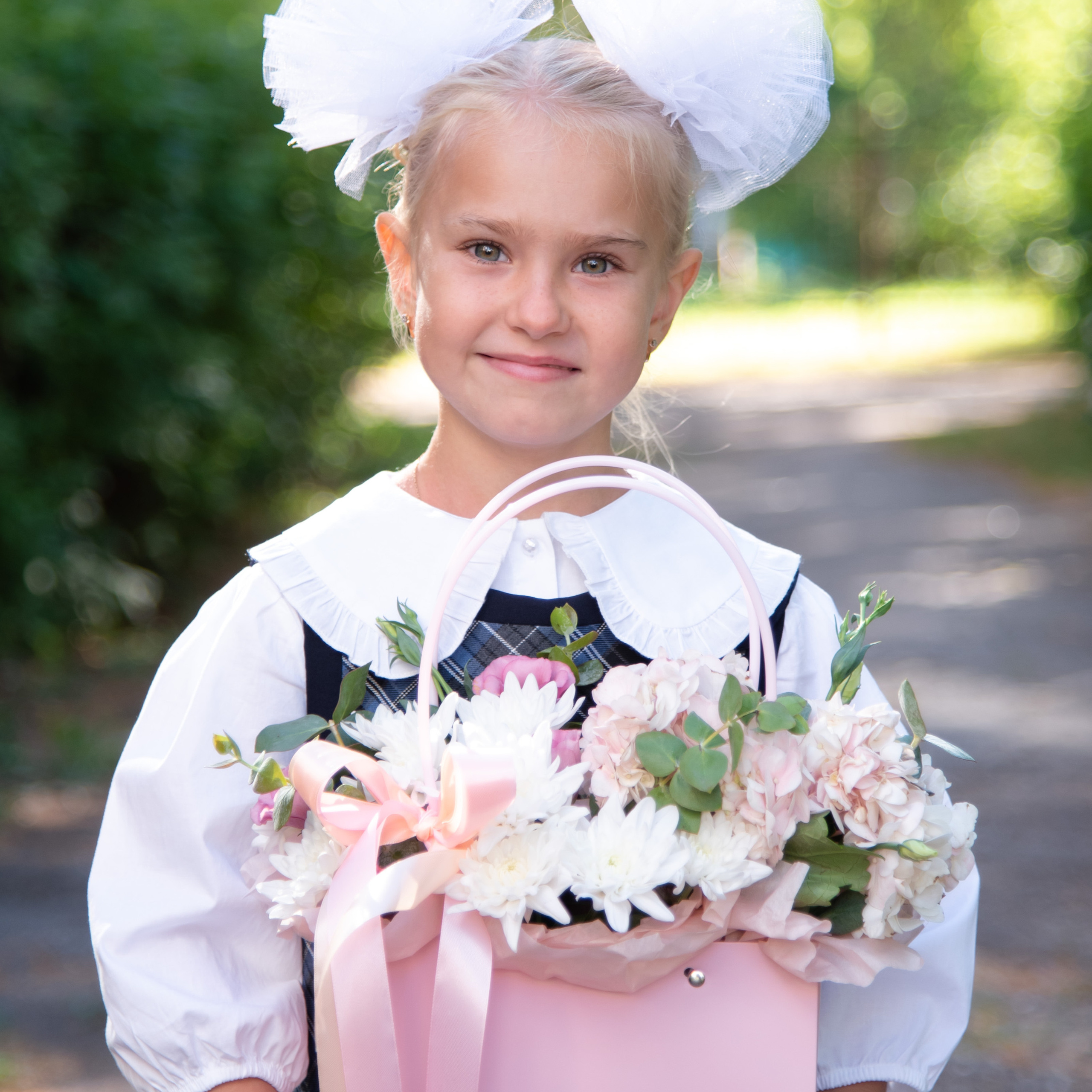 Анонс. Лапшина Юлия — школьный фотограф в Нижнем Новгороде. Выпускные альбомы