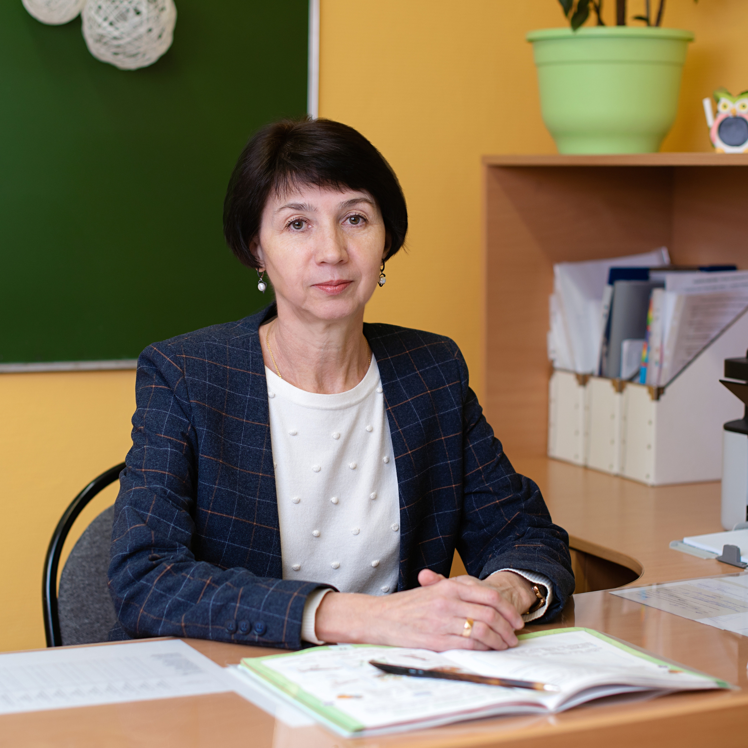 Отзывы о моей работе и готовых выпускных альбомах от Лапшиной Юлии. Лапшина Юлия — школьный фотограф в Нижнем Новгороде. Выпускные альбомы