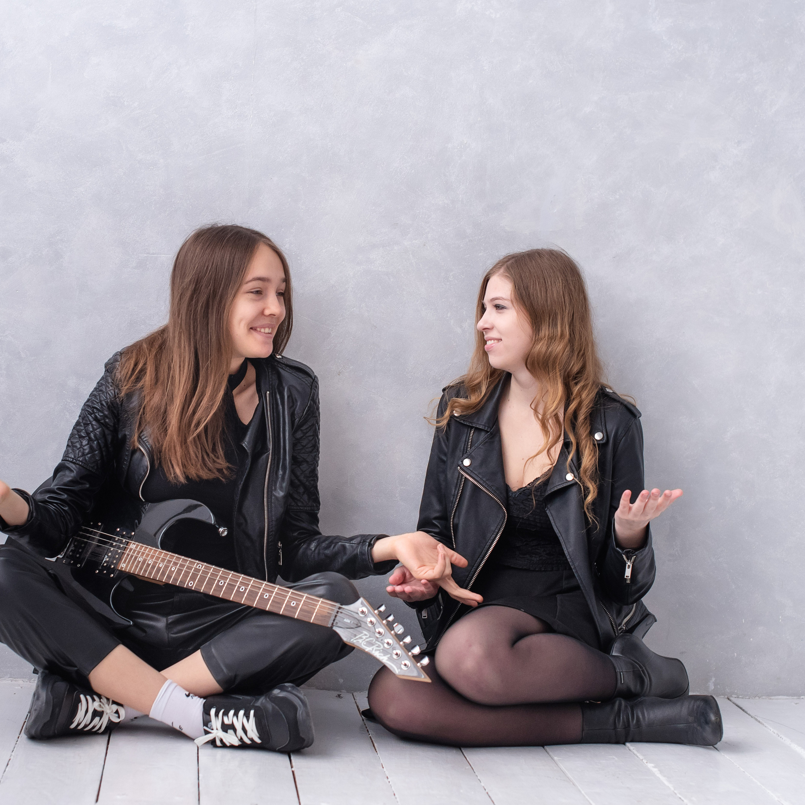 Отзывы о моей работе и готовых выпускных альбомах от Лапшиной Юлии. Лапшина Юлия — школьный фотограф в Нижнем Новгороде. Выпускные альбомы