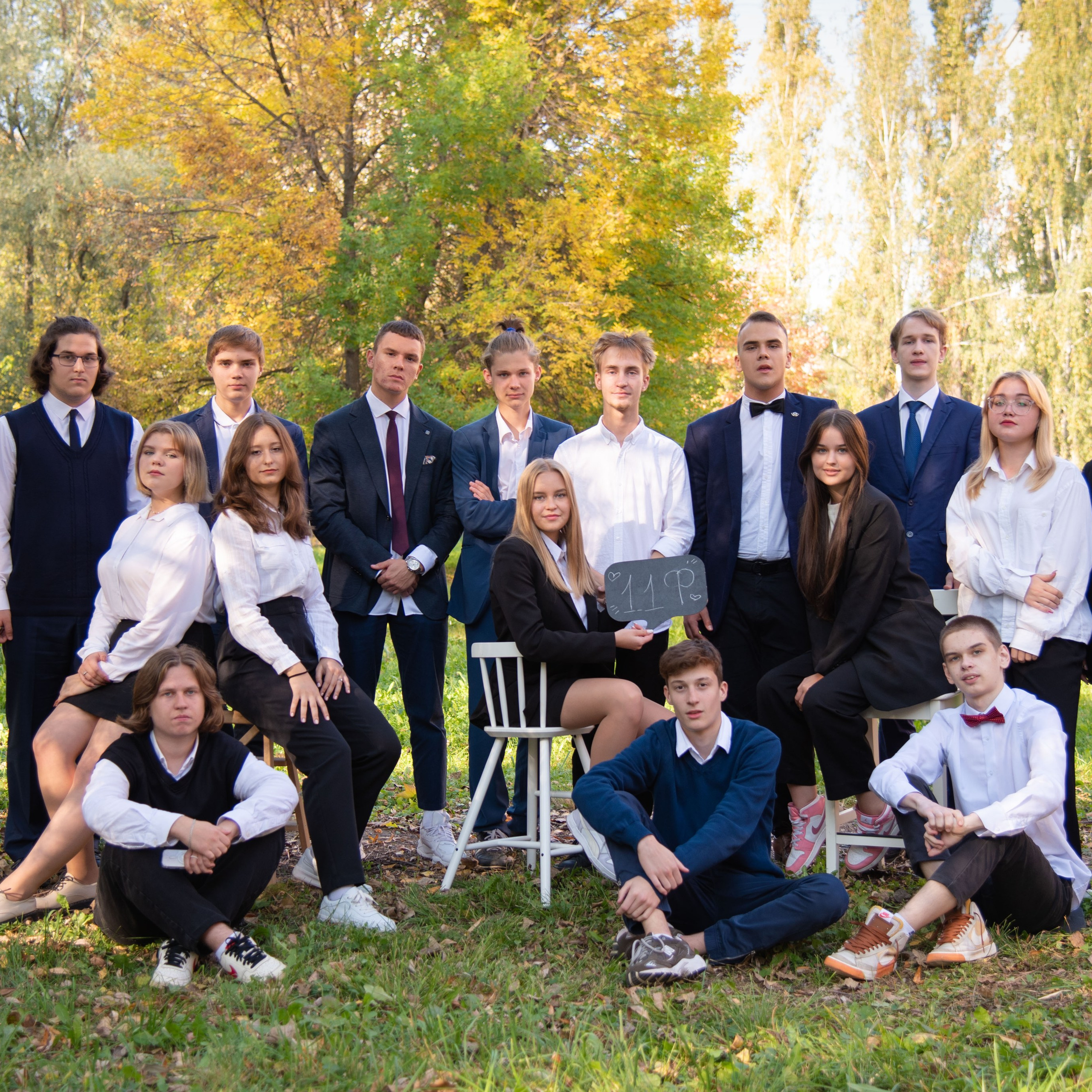 Отзывы о моей работе и готовых выпускных альбомах от Лапшиной Юлии. Лапшина Юлия — школьный фотограф в Нижнем Новгороде. Выпускные альбомы